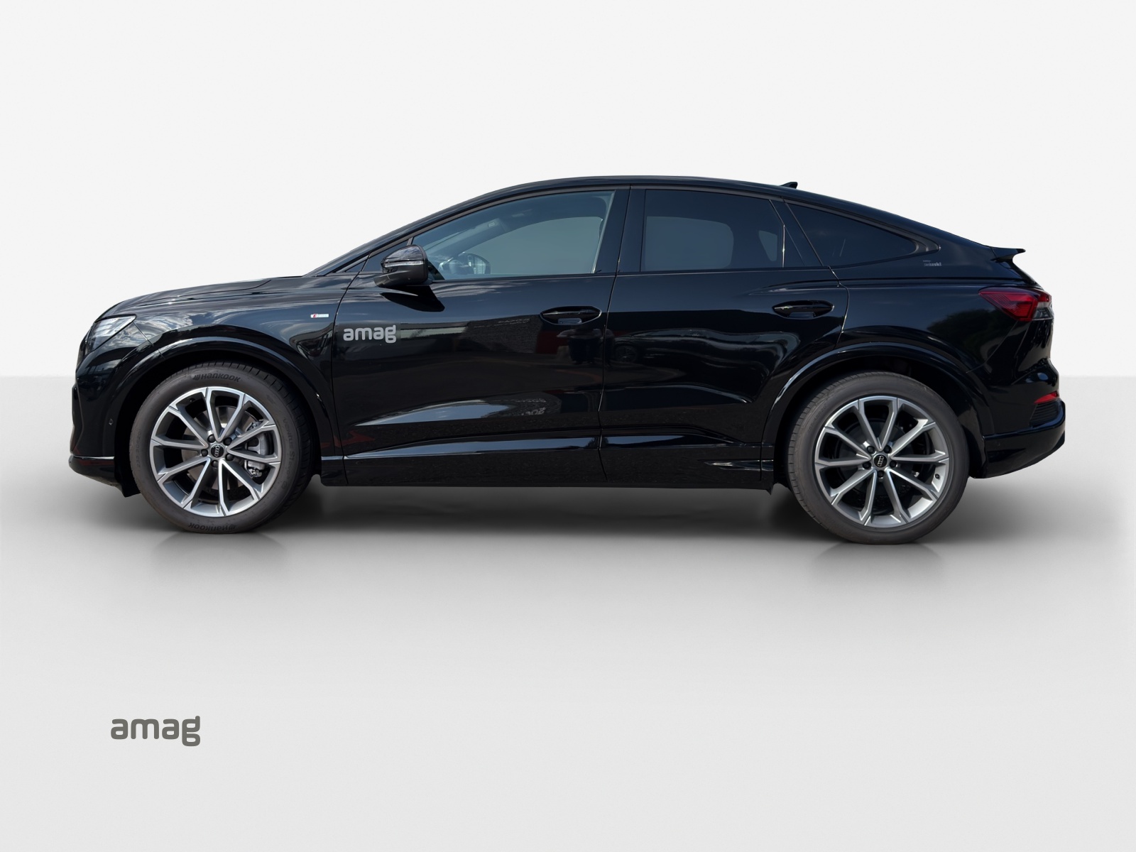 AUDI Q4 Sportback e-tron 45 Edition Swiss Ski quattro-image-1