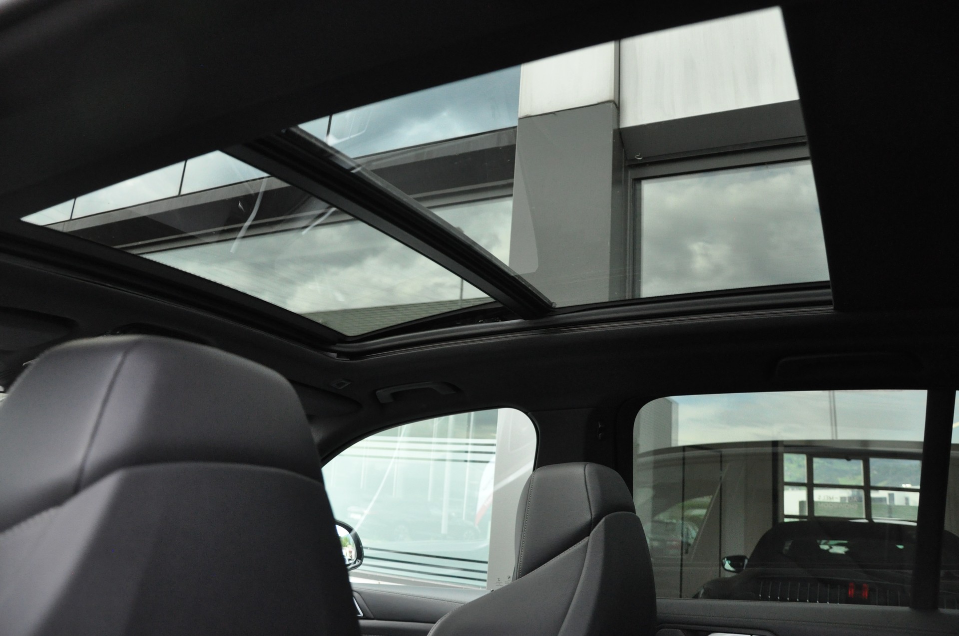 BMW X5 xDrive 48V 40d M Sport Steptronic-image-27