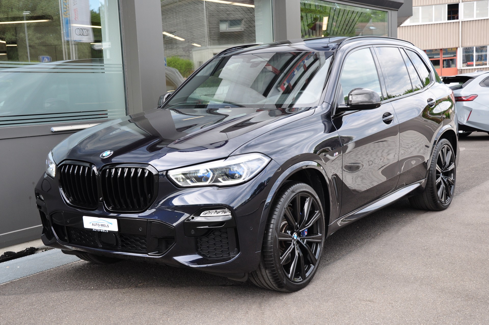 BMW X5 xDrive 48V 40d M Sport Steptronic-showroom-element-3