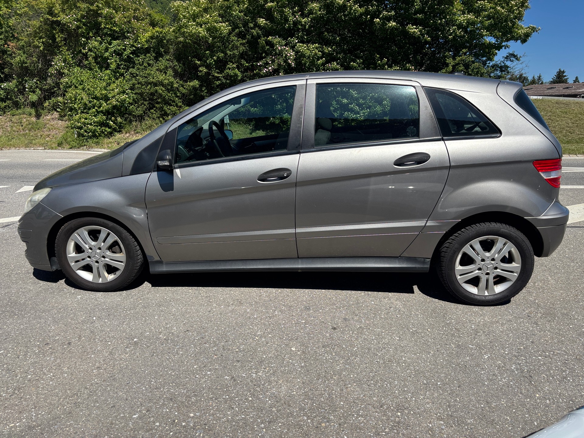 MERCEDES-BENZ B 180 CDI-image-4