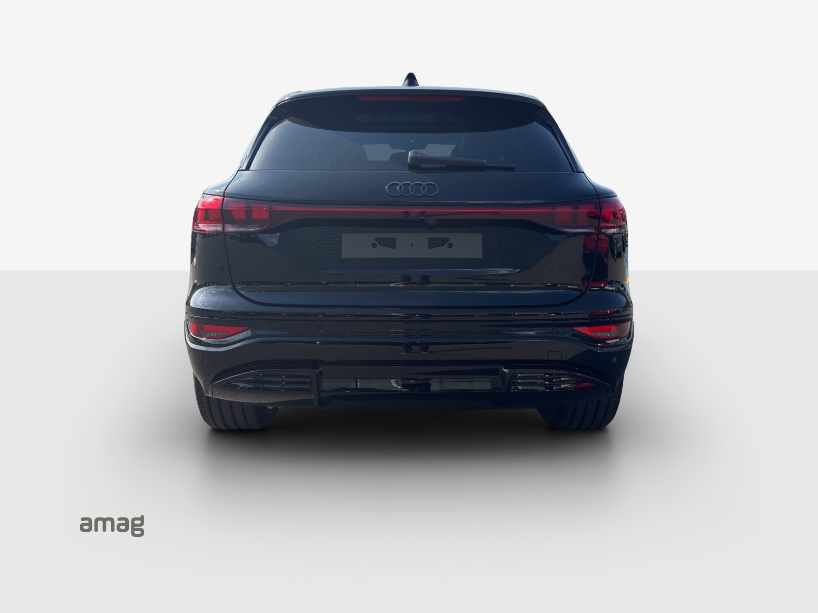 AUDI SQ6 e-tron quattro-image-3