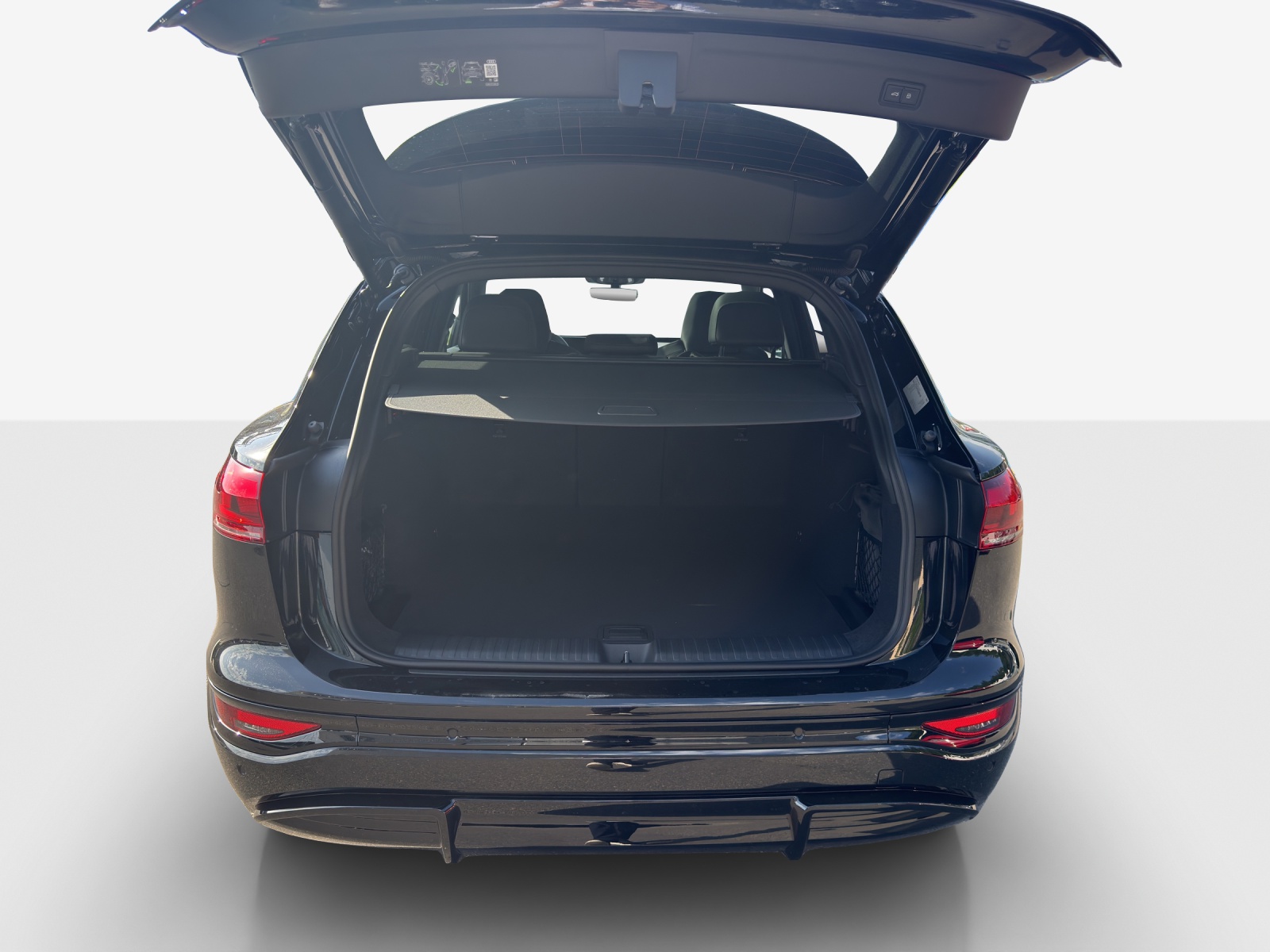 AUDI SQ6 e-tron quattro-image-12