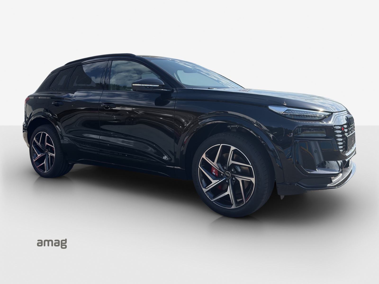 AUDI SQ6 e-tron quattro-image-5