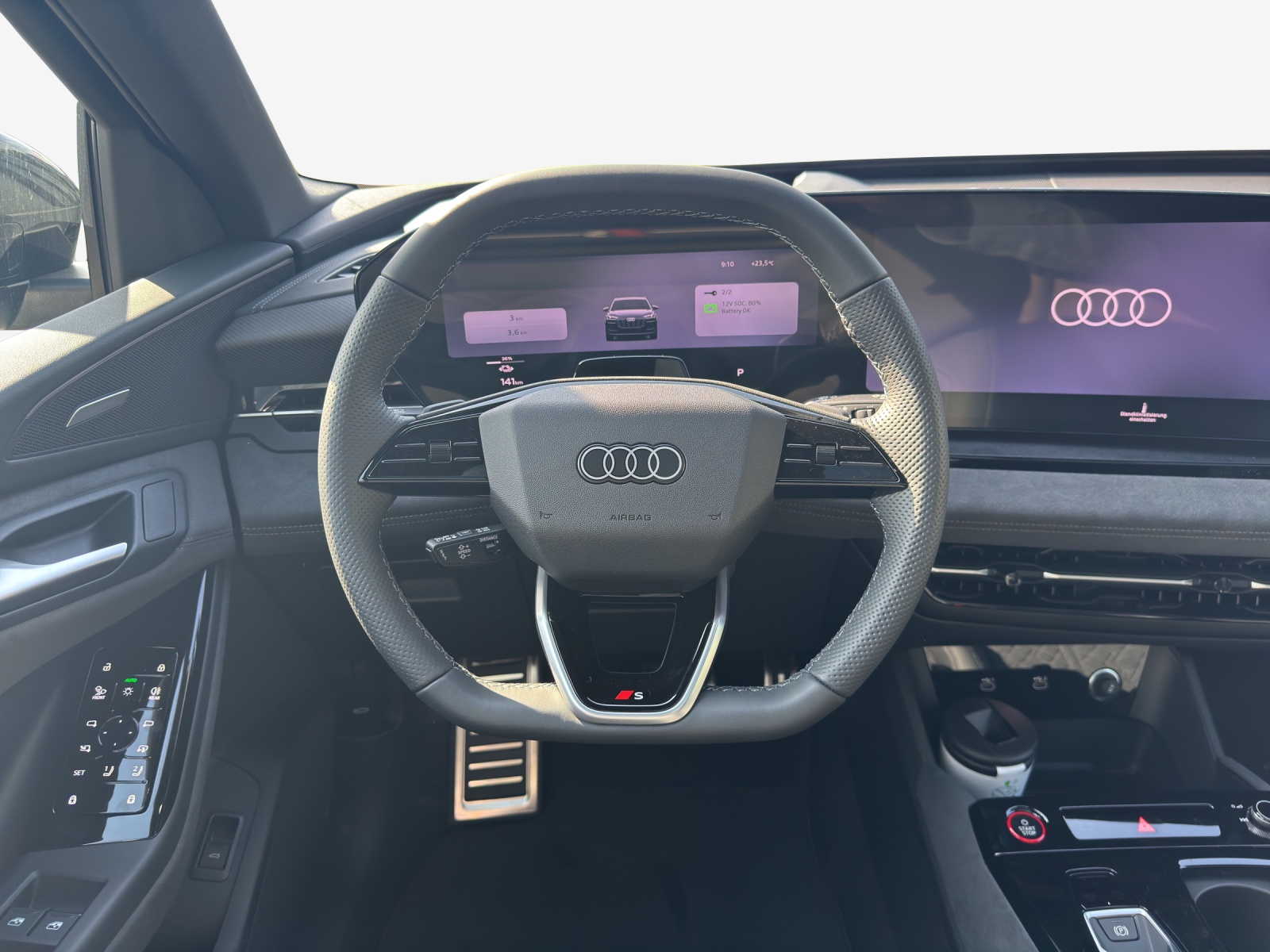 AUDI SQ6 e-tron quattro-image-9