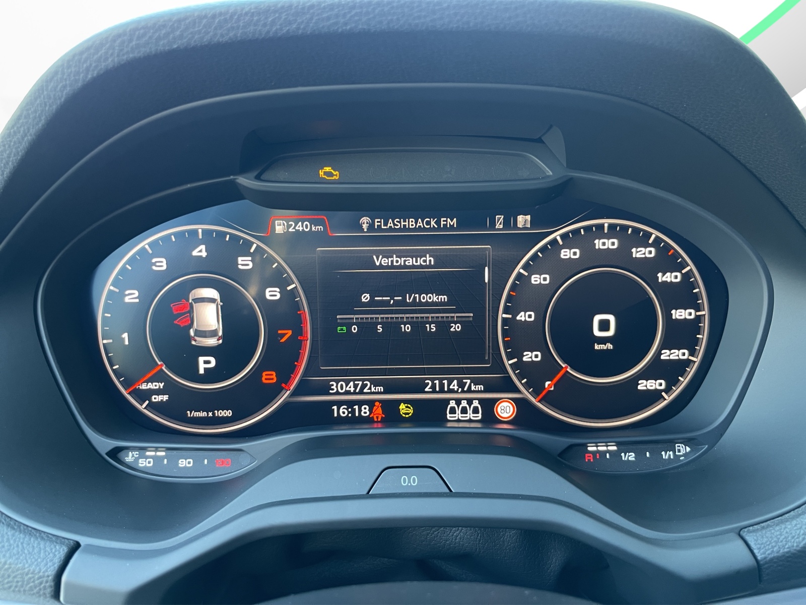 AUDI Q2 35 TFSI S line S-tronic-image-8