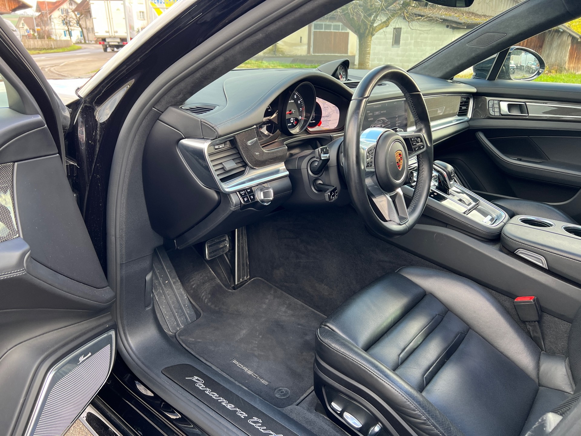 PORSCHE Panamera Turbo PDK-image-7