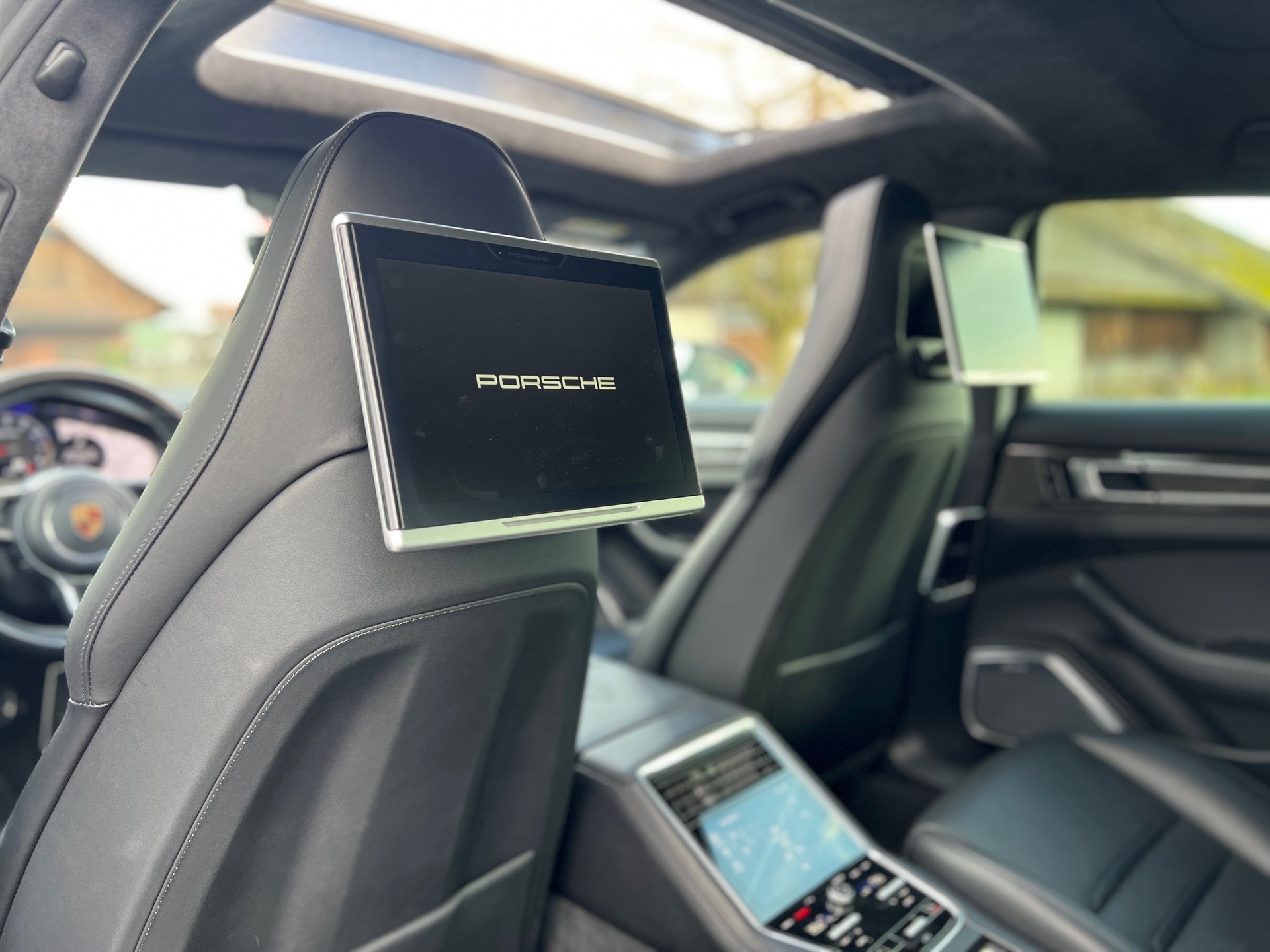 PORSCHE Panamera Turbo PDK-image-8