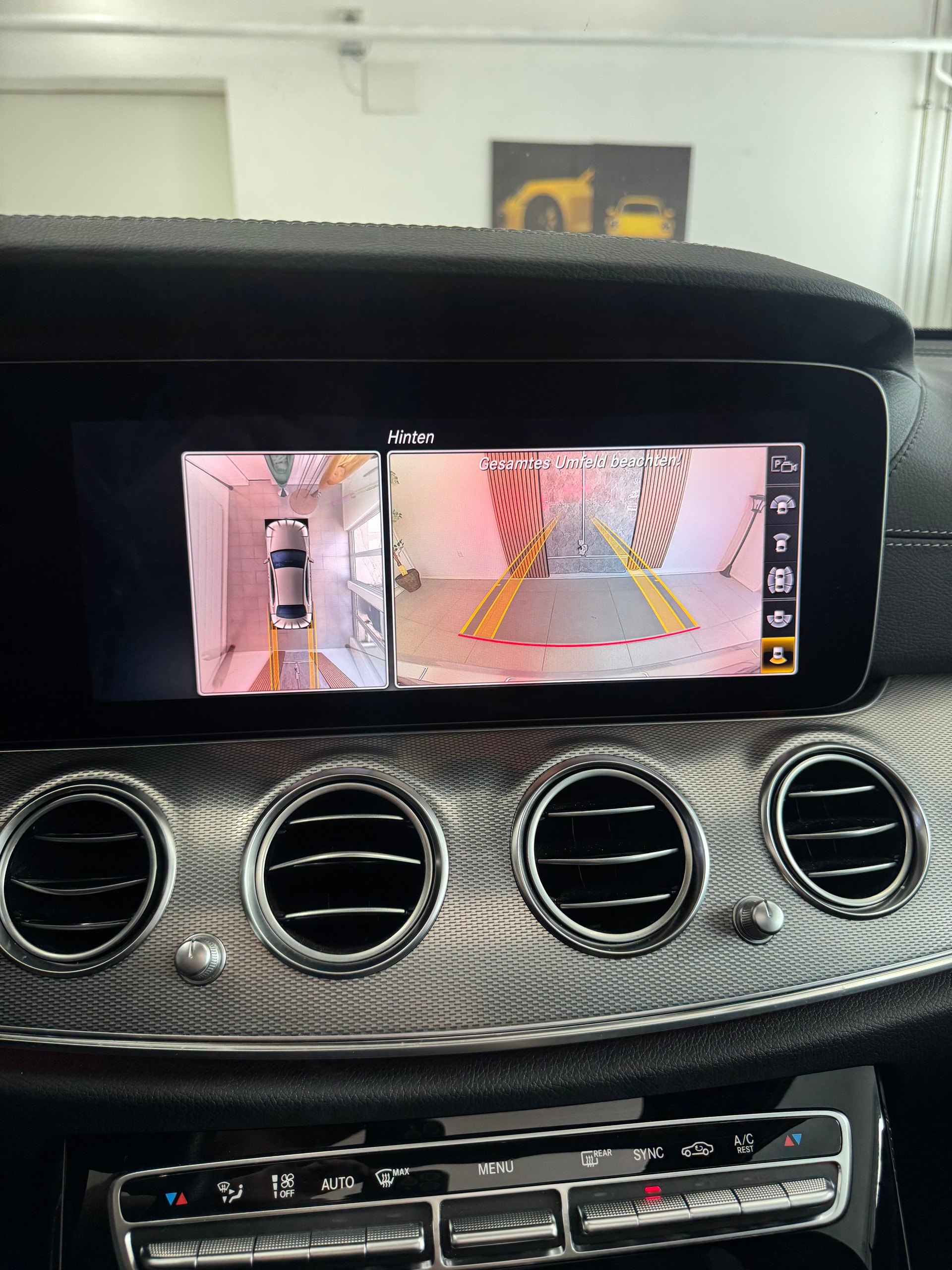 MERCEDES-BENZ E 220d Swiss Star AMG Line 4Matic 9G-Tronic*CH-Fahrzeug*Panoramadach*Frisch MFK*-image-18
