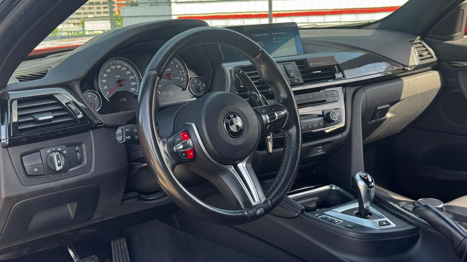 BMW M4 Coupé DKG-image-10