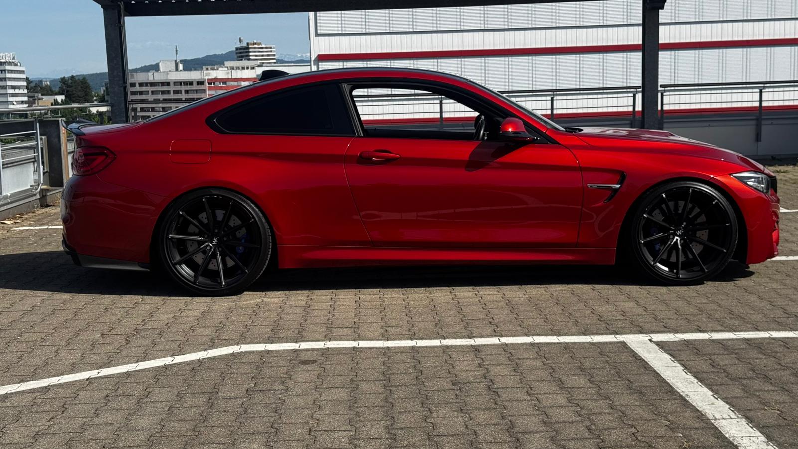 BMW M4 Coupé DKG-image-3