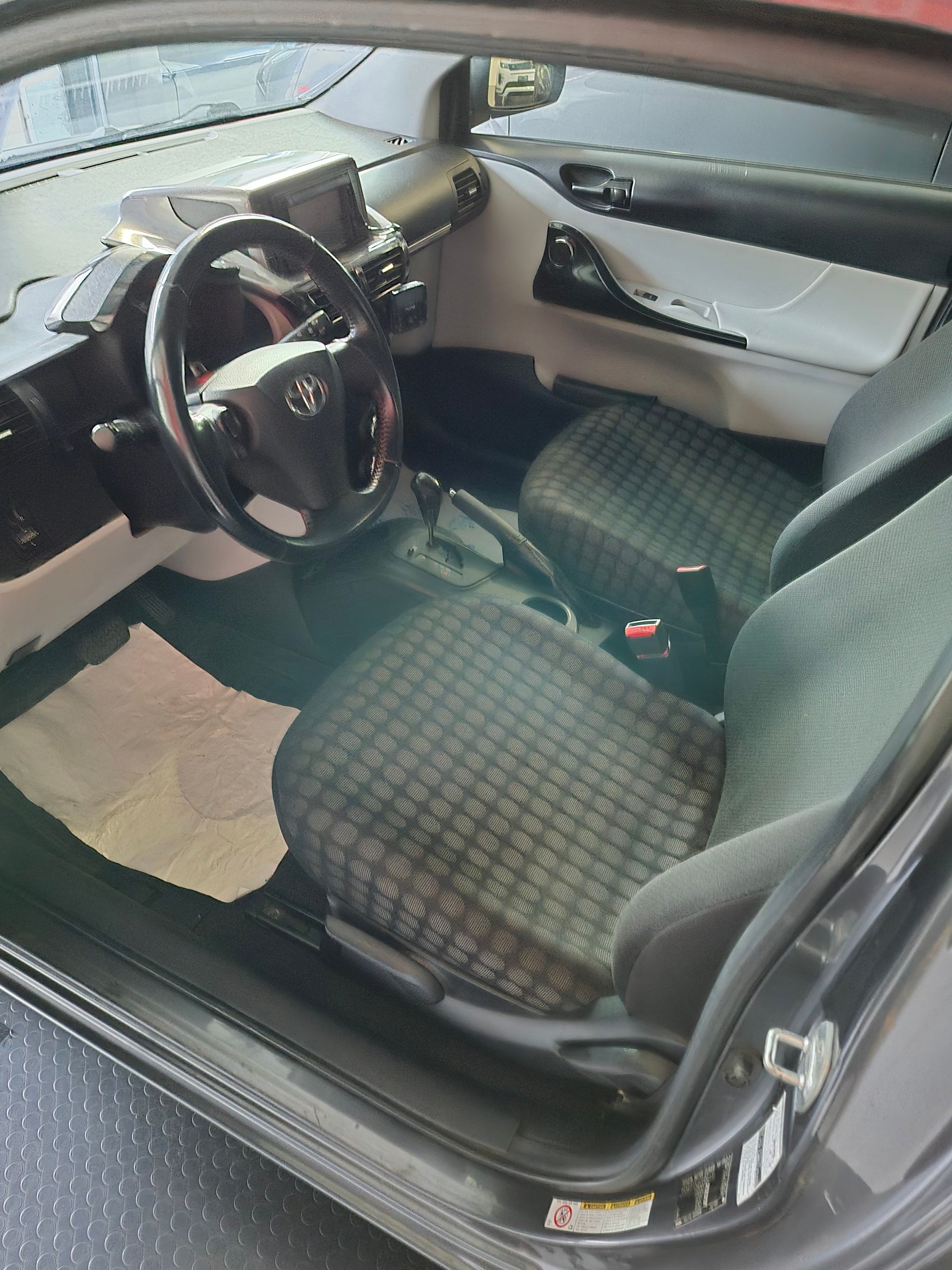 TOYOTA iQ 1.33 Dual VVT-i - AUTOMATICA-image-5