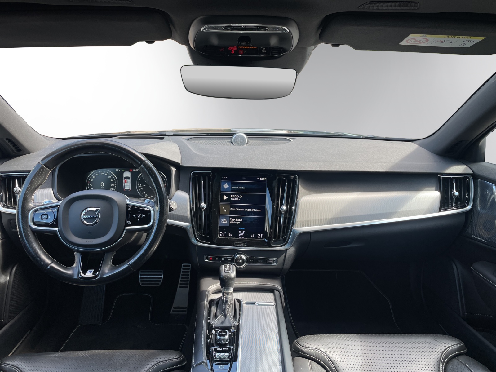 VOLVO V90 D4 AWD R-Design Geartronic-image-15