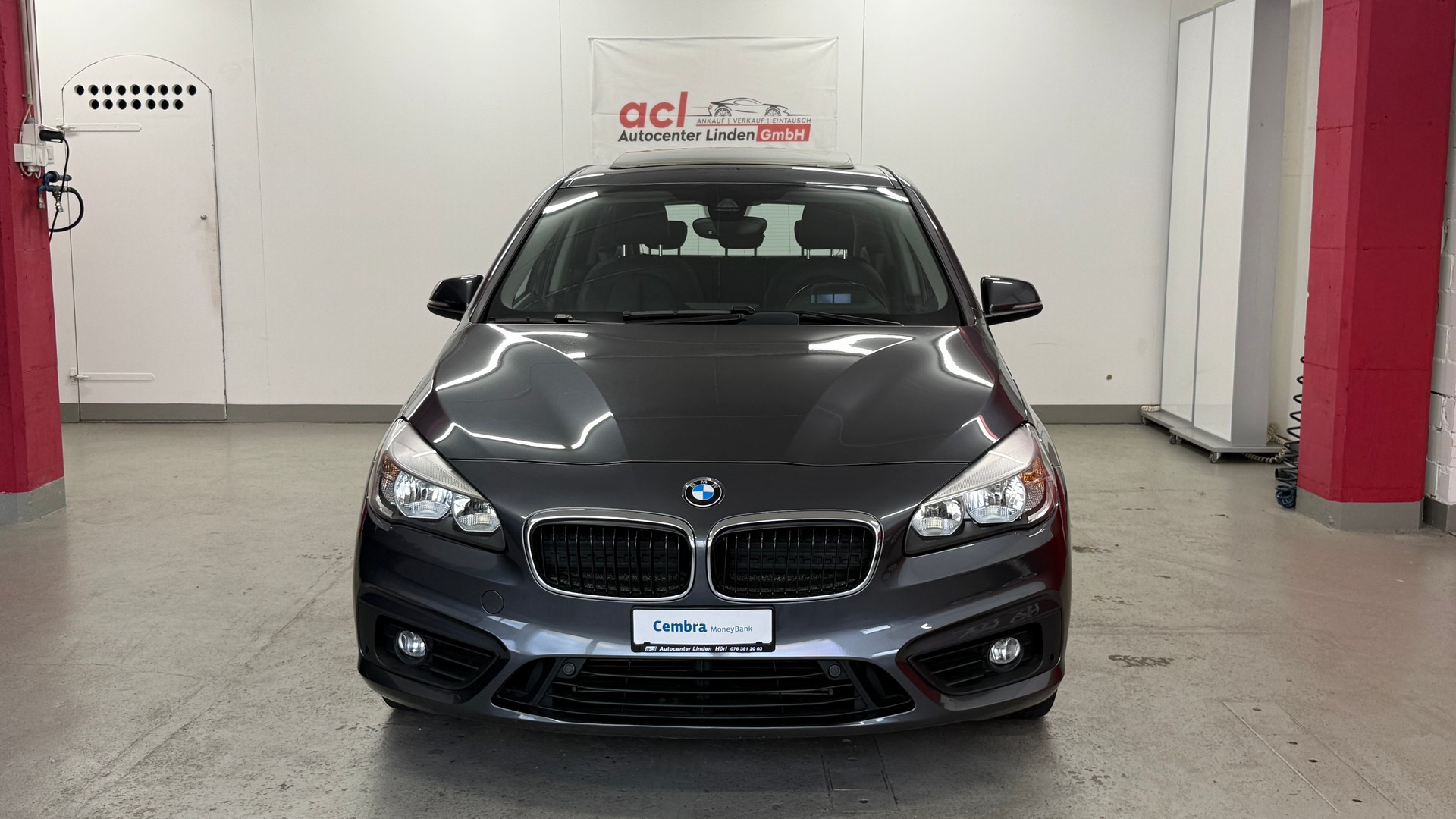 BMW 225i xDrive Active Tourer Steptronic, frisch ab MFK, BMW Service, 4X4, Abstandregler, Leder, DAB, SHD, 1 J. 20000km Garantie-showroom-element-1