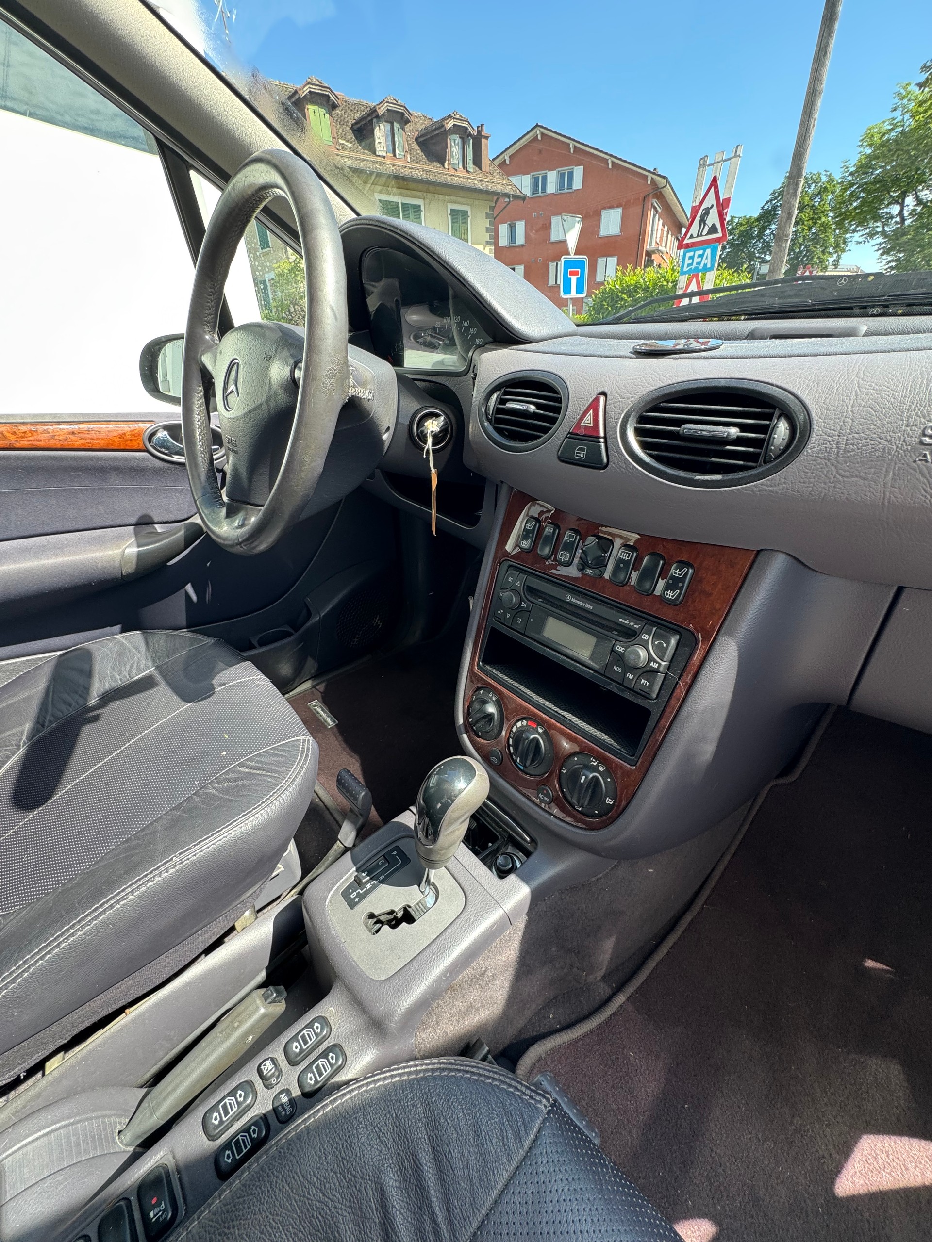 MERCEDES-BENZ A 190 L Elégance-image-5