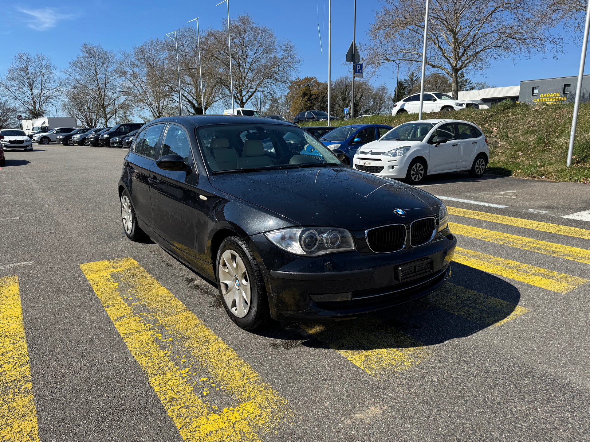 BMW 118d-image-1
