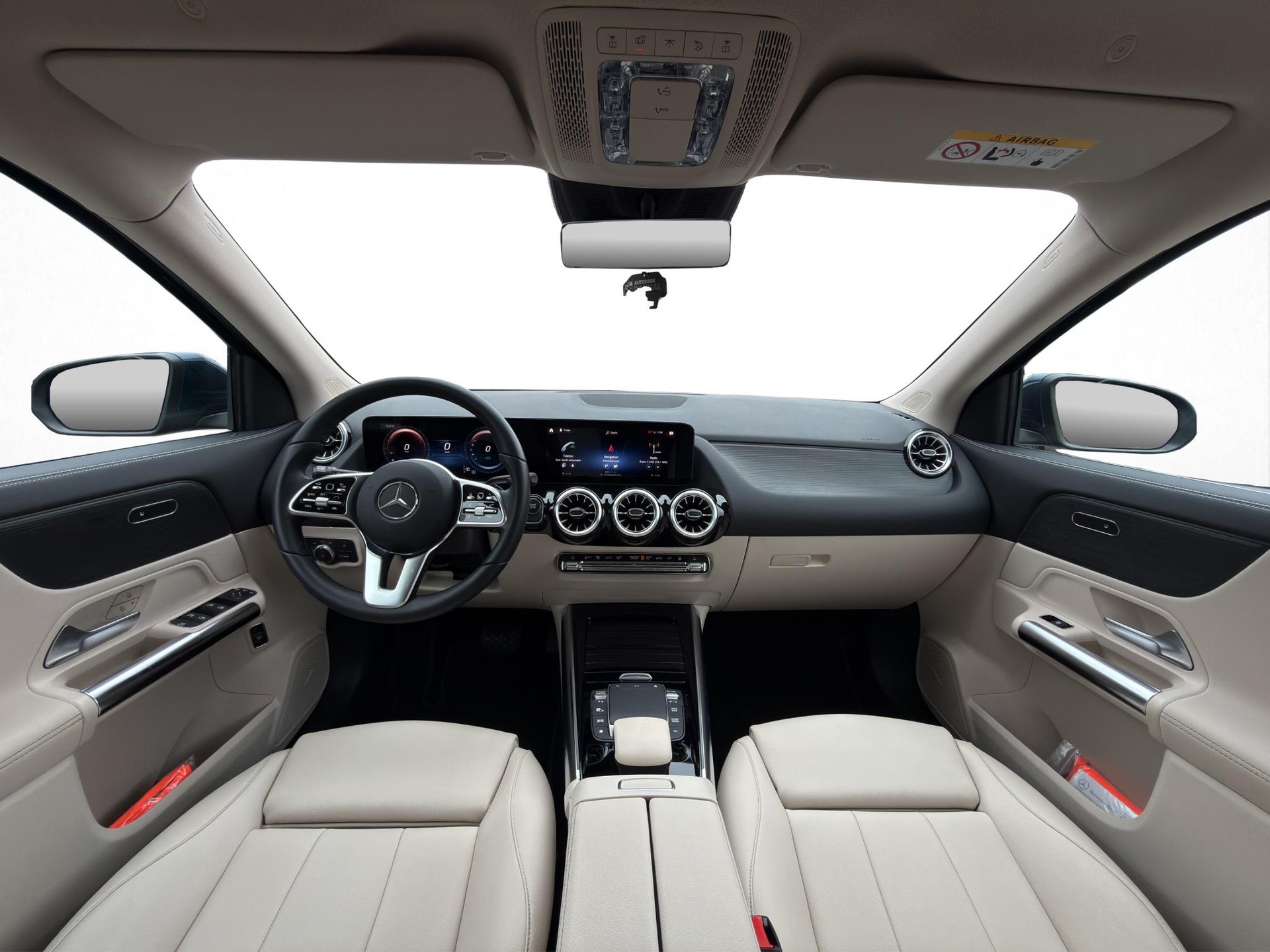 MERCEDES-BENZ EQA 250-image-15