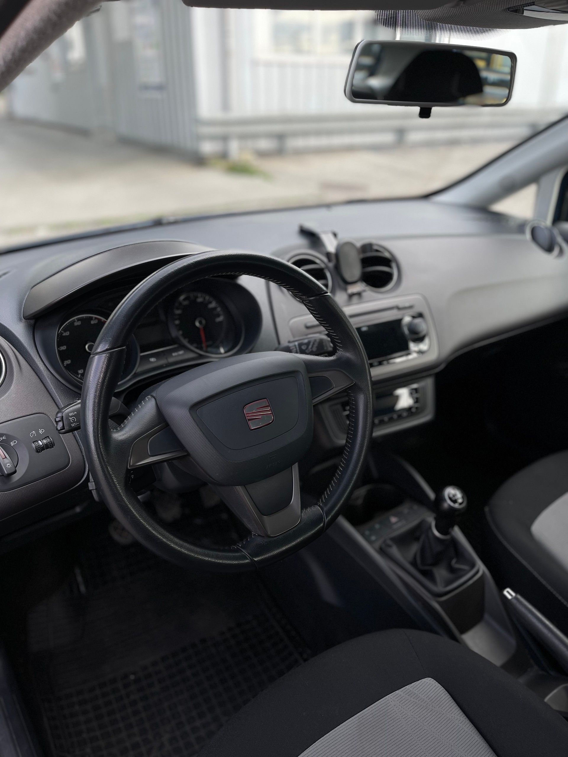 SEAT Ibiza 1.2 TSI Style-image-7