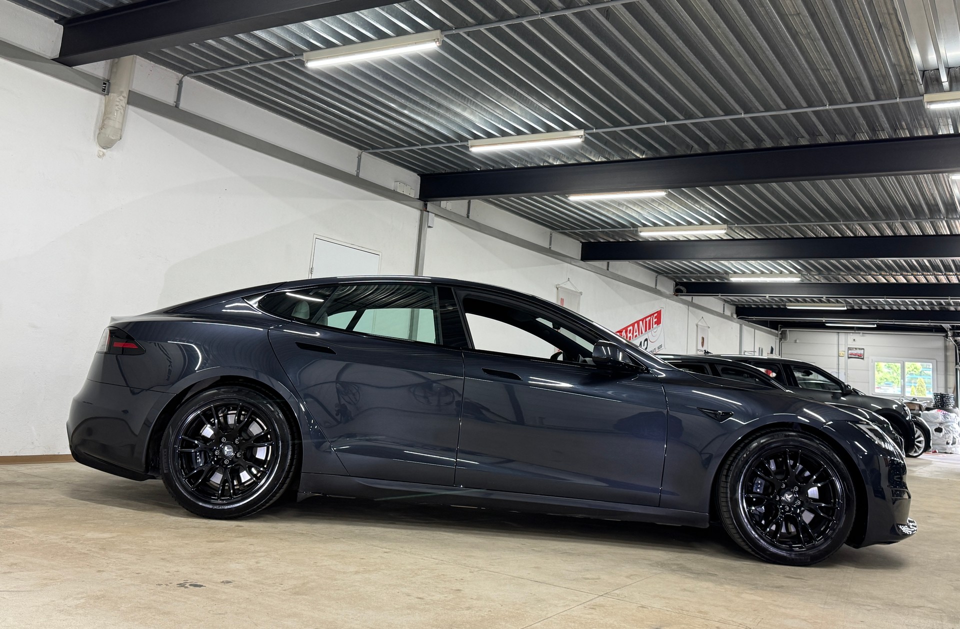 TESLA Model S 100 kWh Palladium Long Range // Autopilot 4 inkl. FSD-image-3