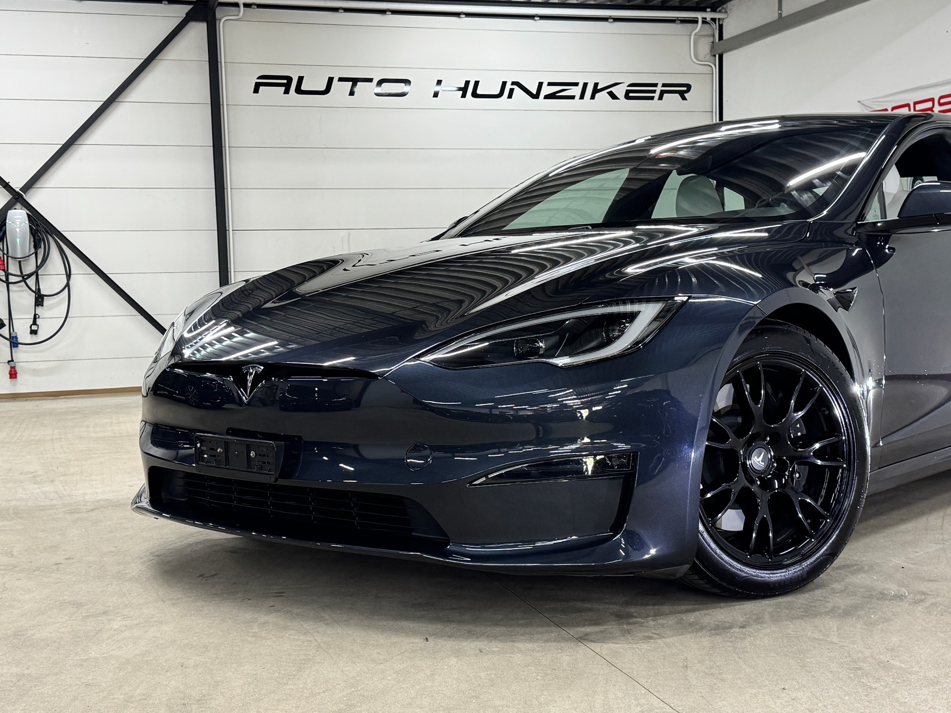 TESLA Model S 100 kWh Palladium Long Range // Autopilot 4 inkl. FSD-image-1
