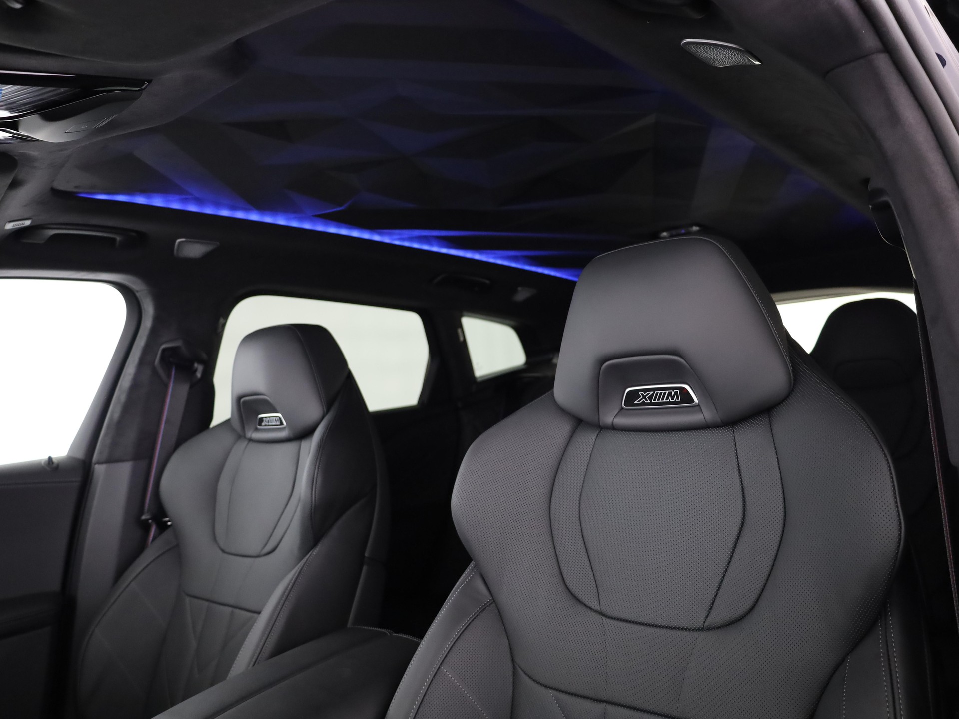 BMW XM Label Plug-in Hybrid-image-12