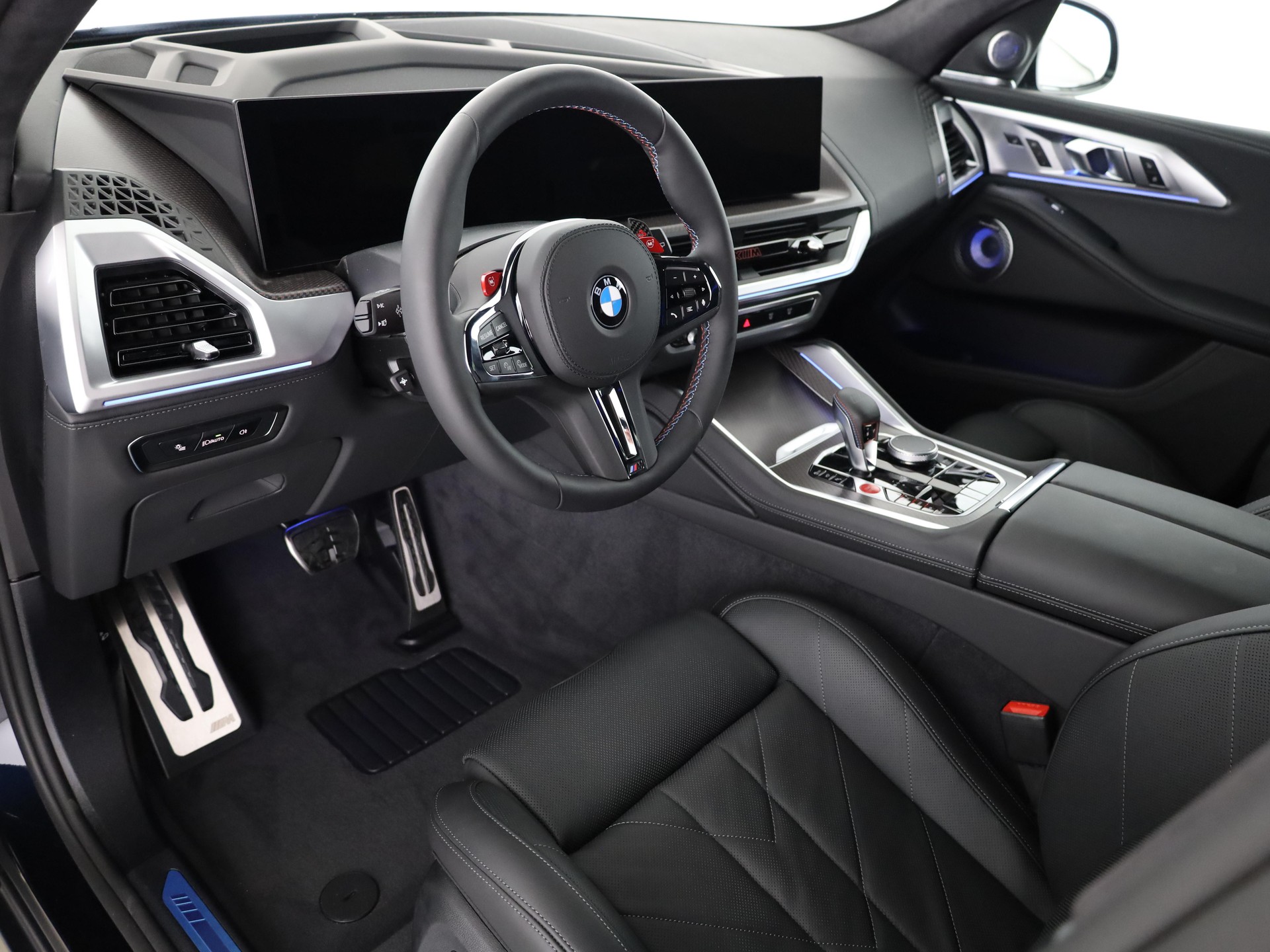 BMW XM Label Plug-in Hybrid-image-8