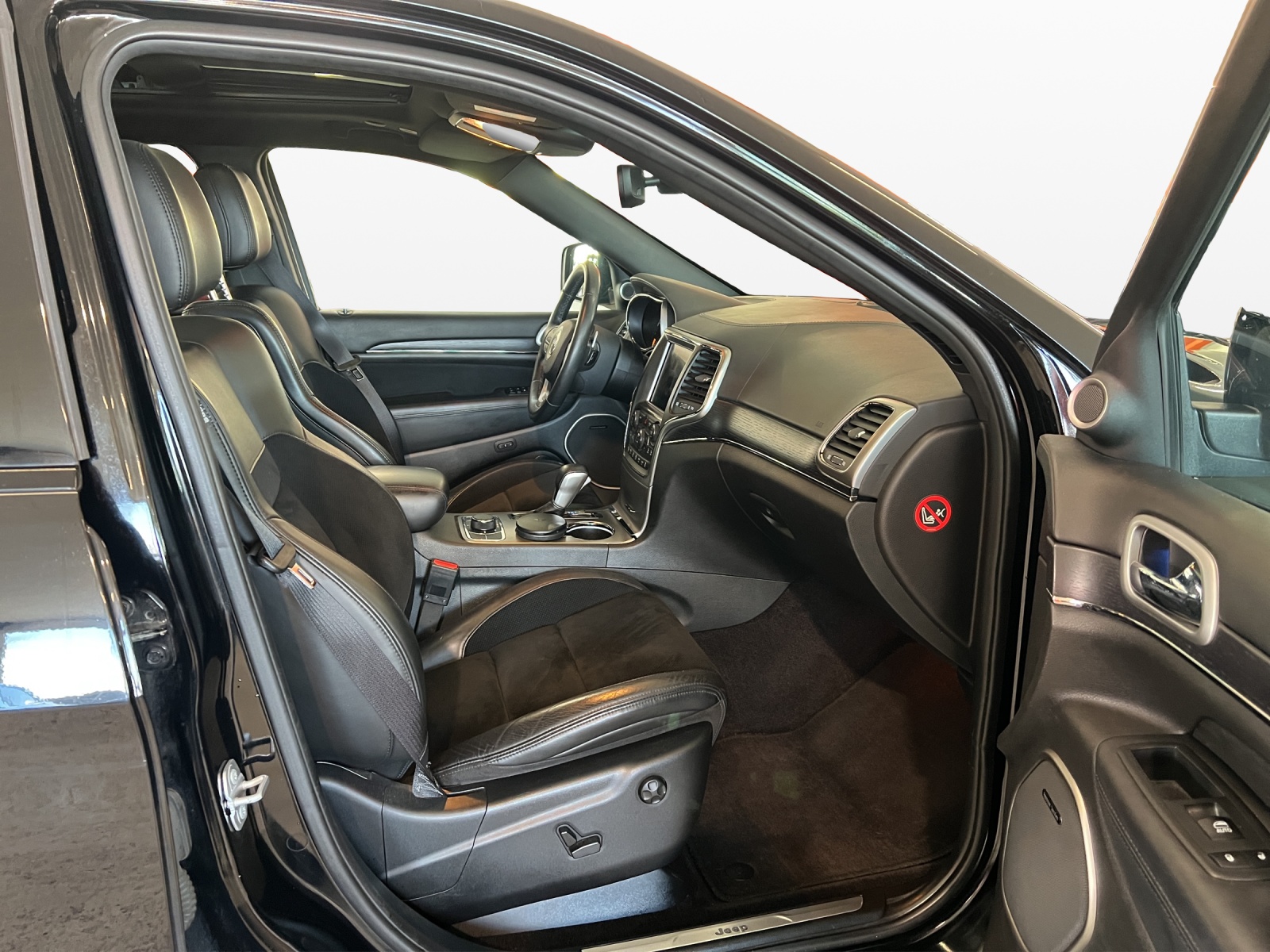 JEEP Grand Cherokee 3.0 CRD S Automatic-image-8
