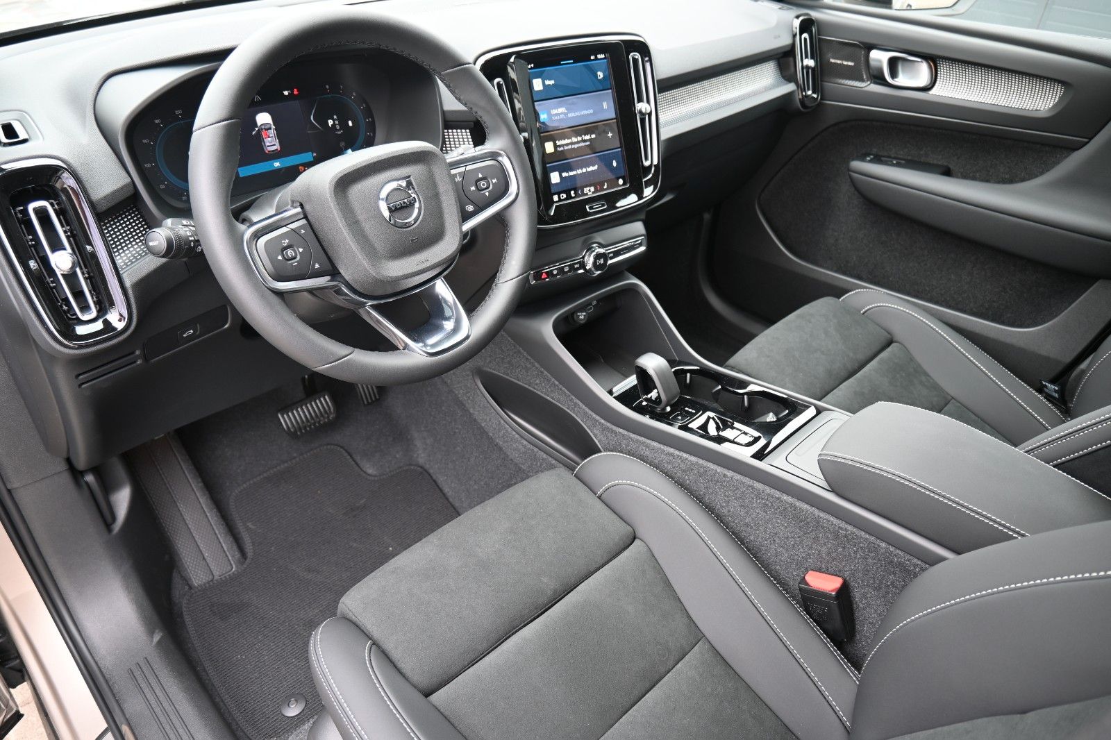 VOLVO B4-image-5