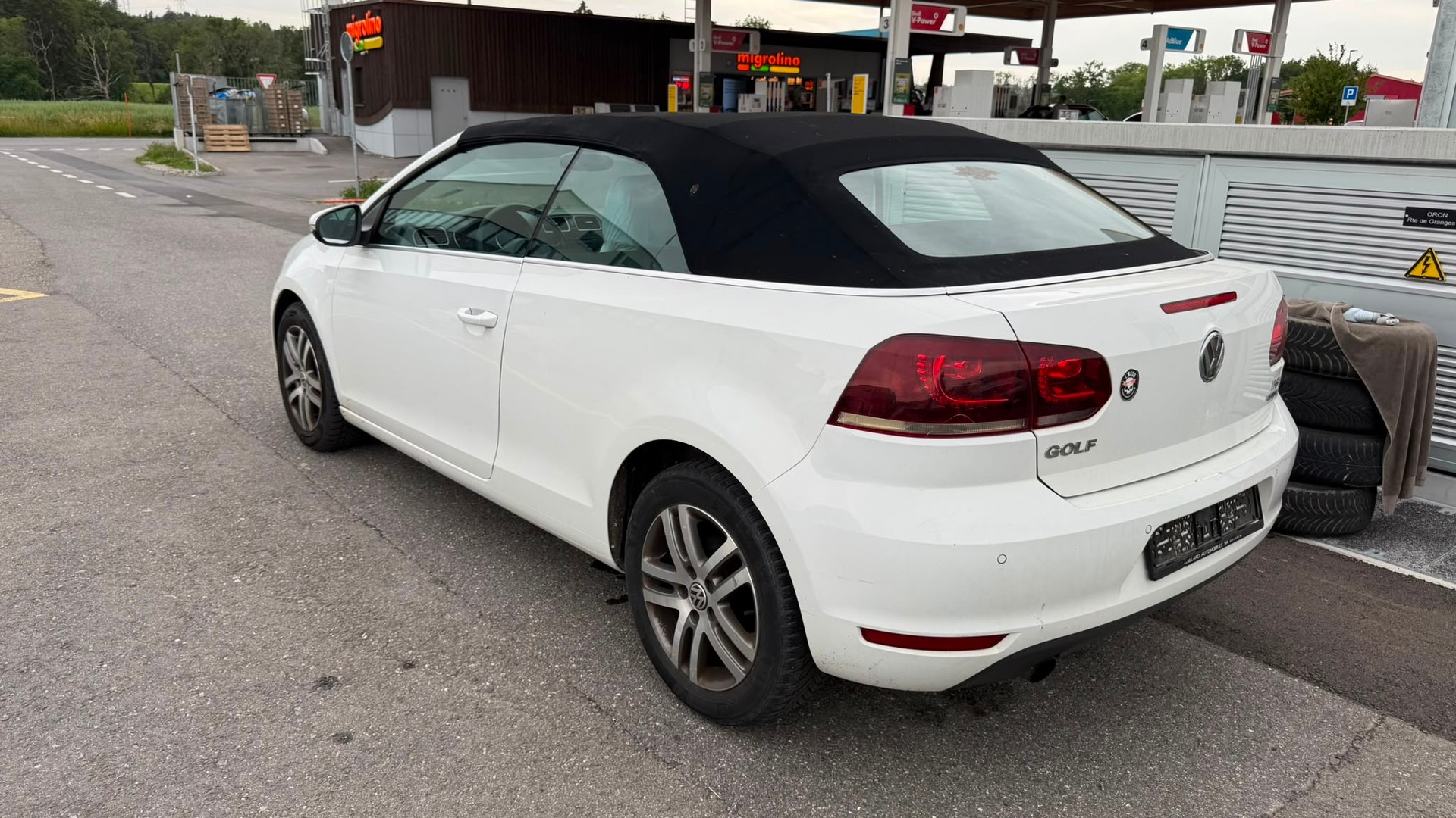 VW Golf Cabrio 1.2 TSI BlueMotion Technology-image-3