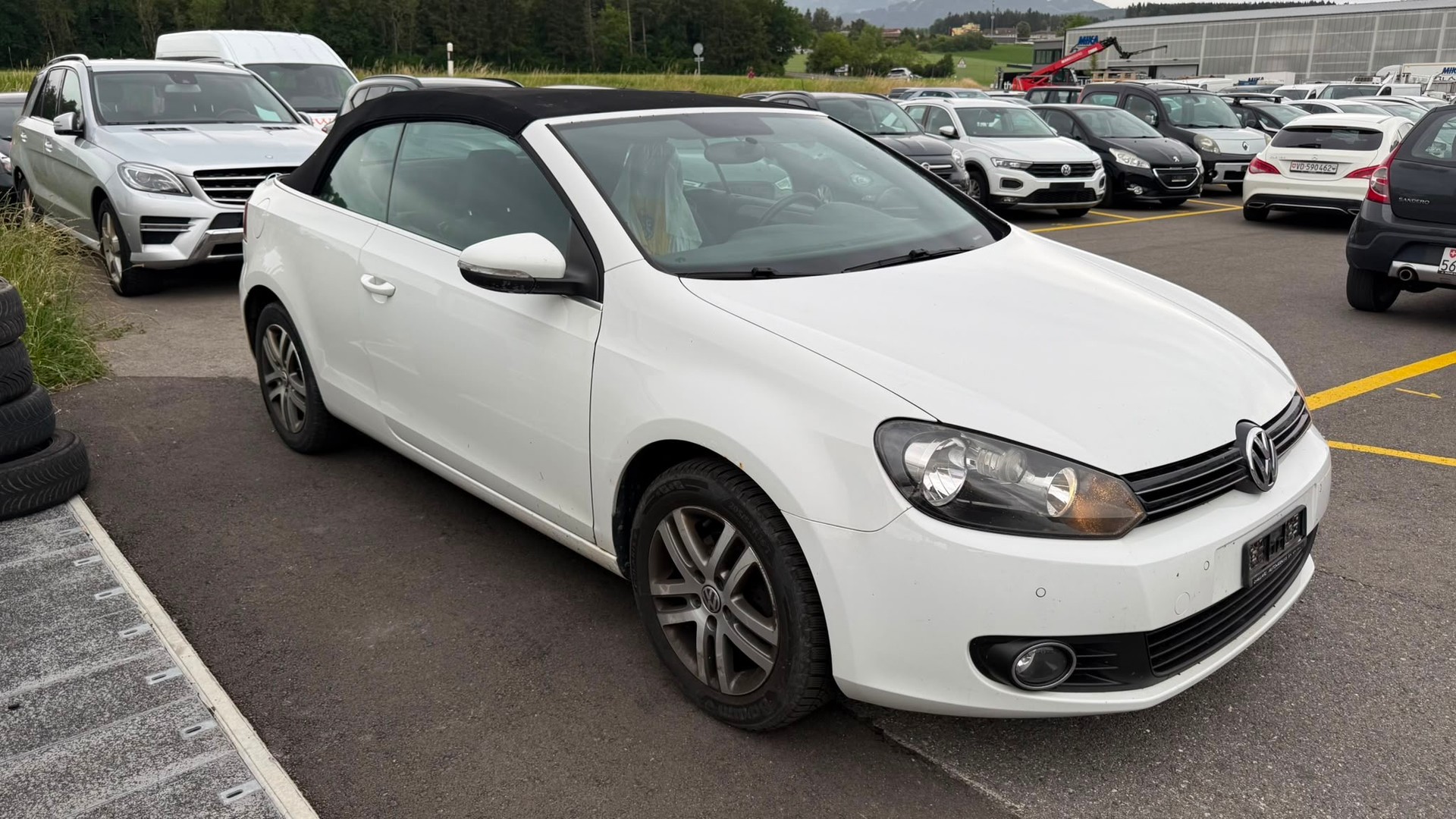 VW Golf Cabrio 1.2 TSI BlueMotion Technology-image-0