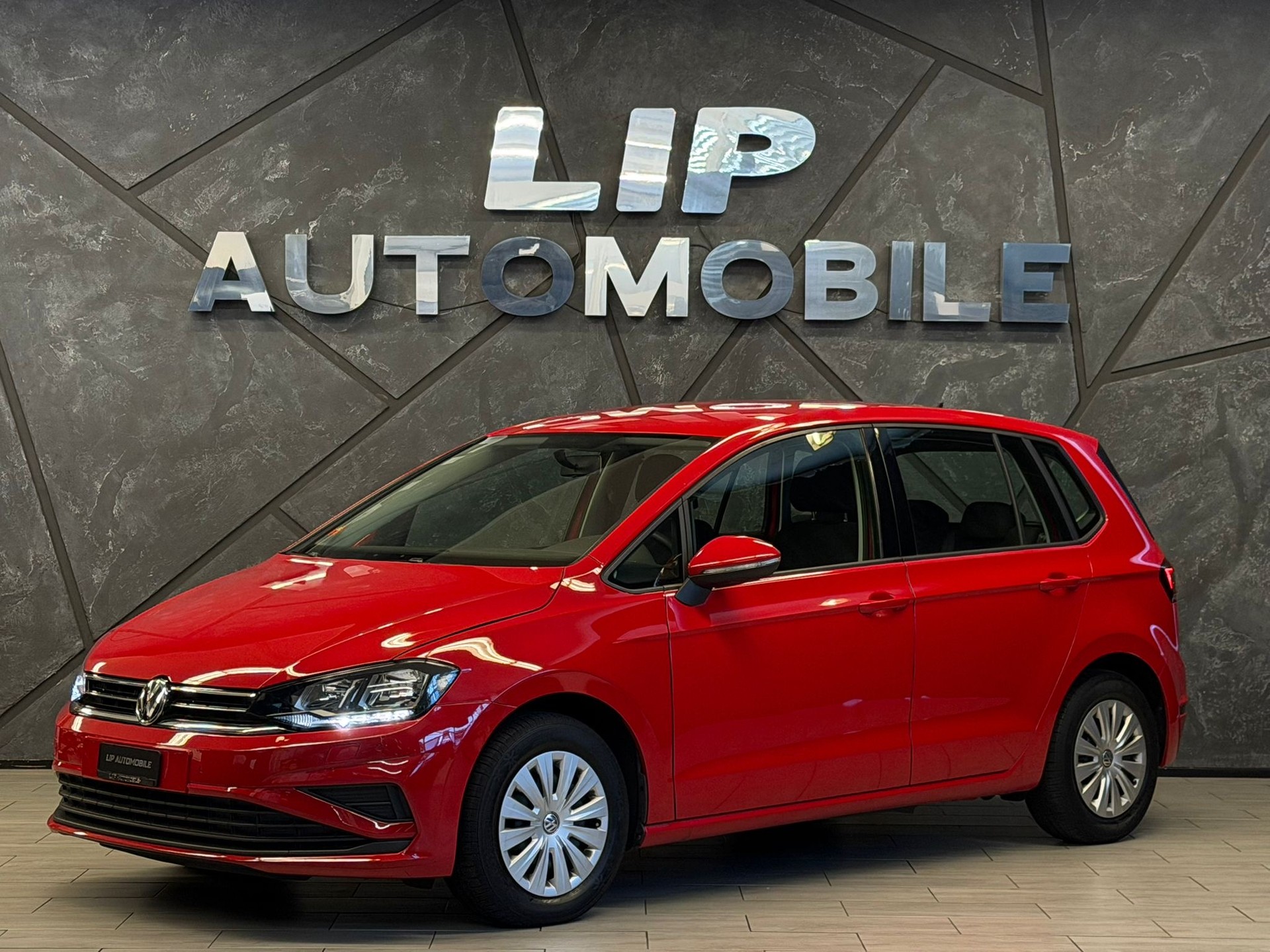 VW Golf Sportsvan 1.0 TSI Comfortline-image-0