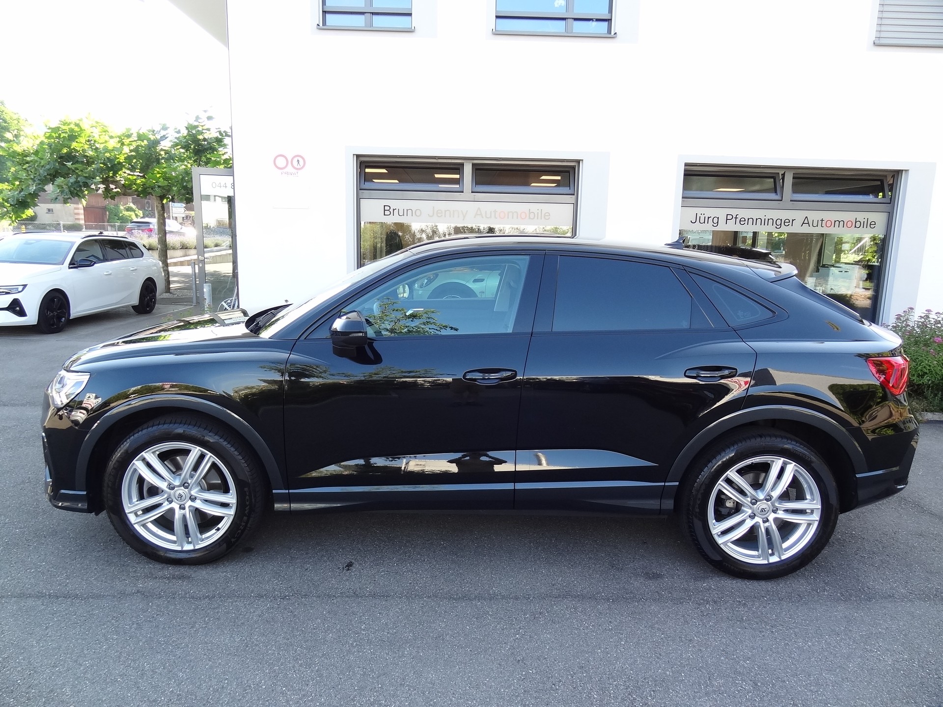 AUDI Q3 Sportback 40 TFSI quattro S-tronic-image-1