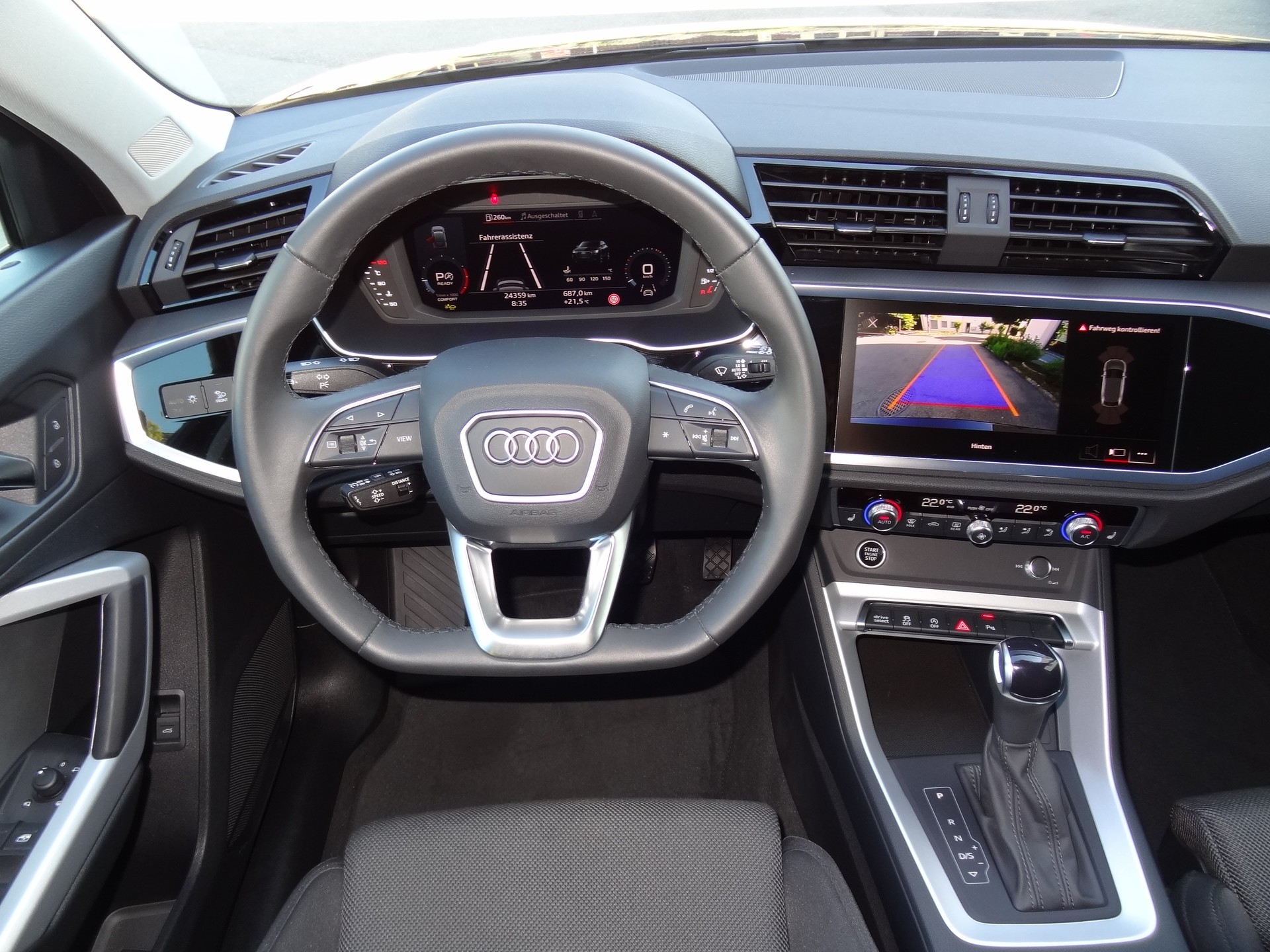 AUDI Q3 Sportback 40 TFSI quattro S-tronic-image-13