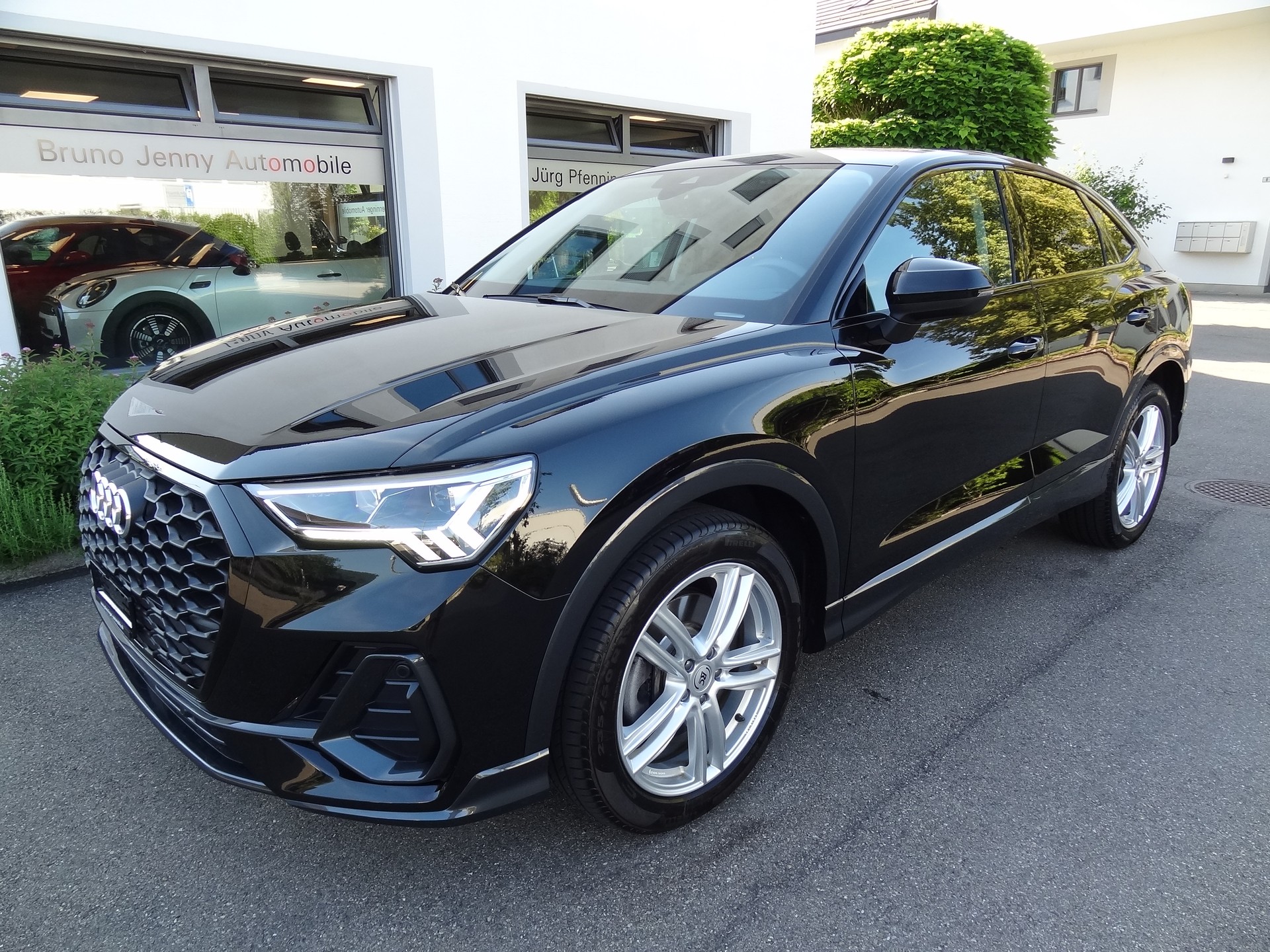 AUDI Q3 Sportback 40 TFSI quattro S-tronic-image-0
