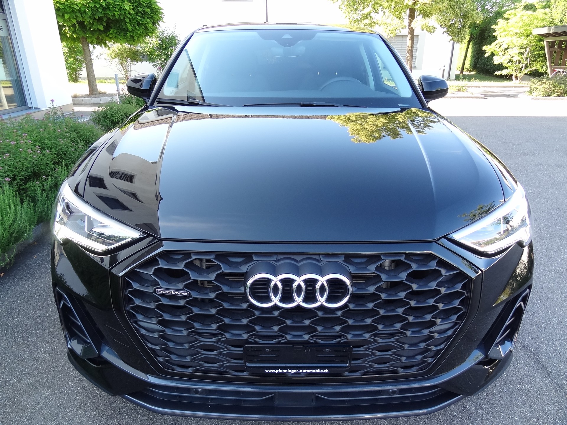 AUDI Q3 Sportback 40 TFSI quattro S-tronic-image-6