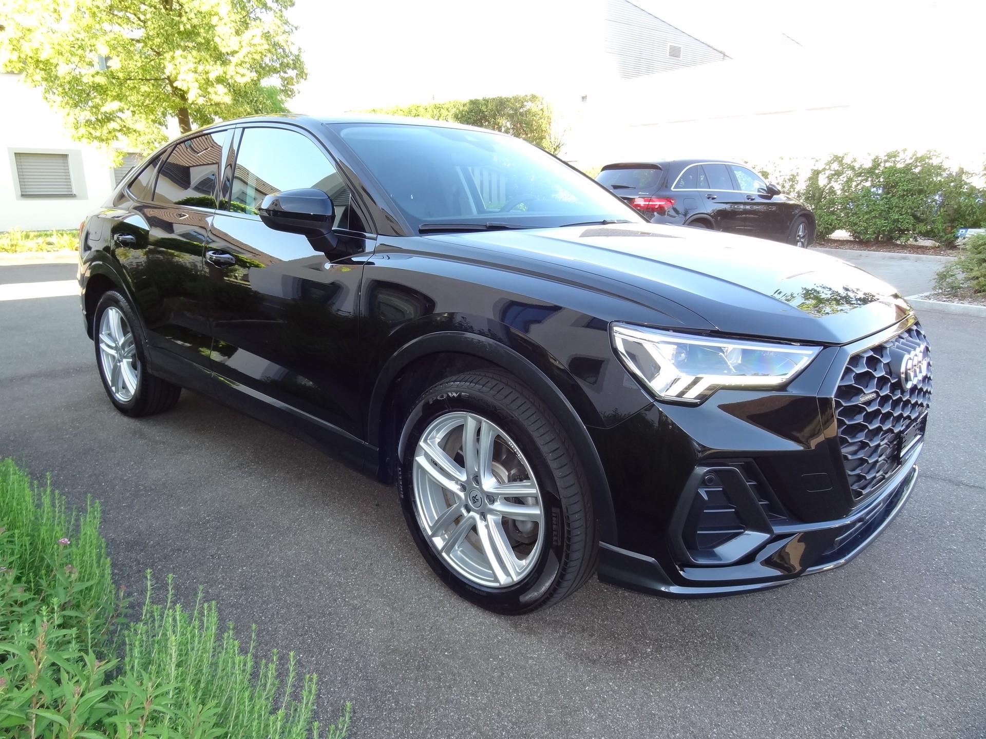 AUDI Q3 Sportback 40 TFSI quattro S-tronic-image-5