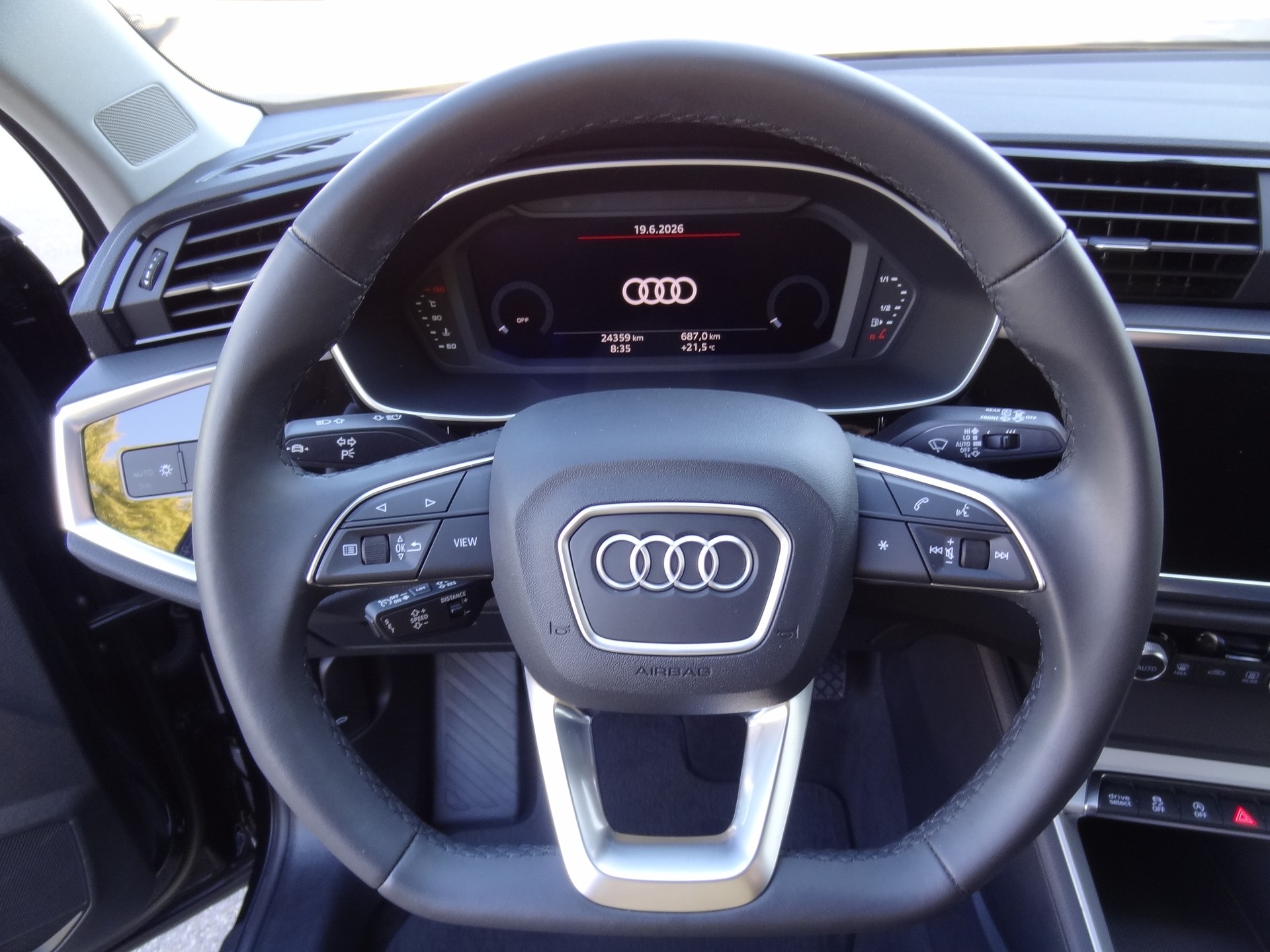 AUDI Q3 Sportback 40 TFSI quattro S-tronic-image-14