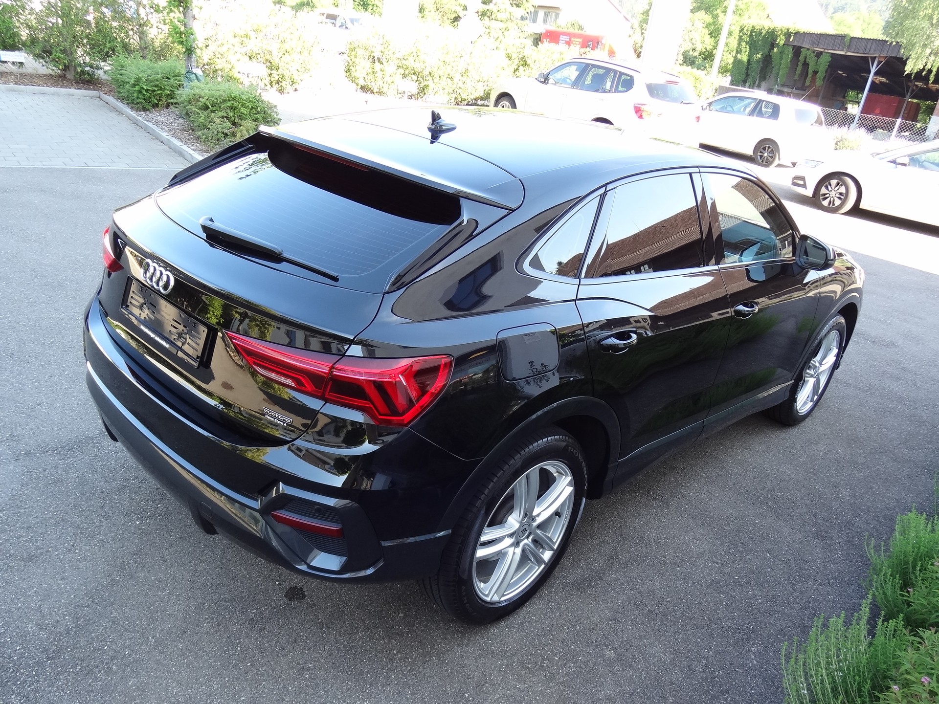 AUDI Q3 Sportback 40 TFSI quattro S-tronic-image-4