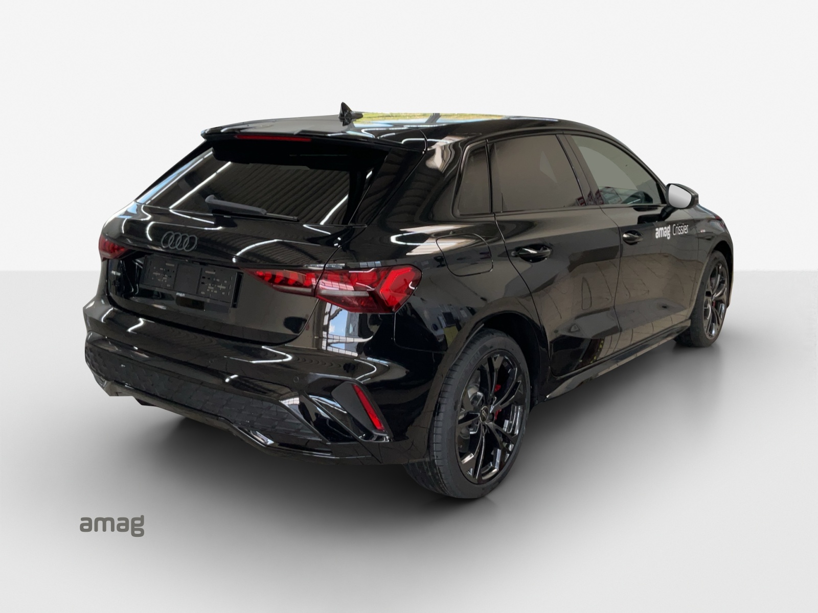 AUDI A3 Sportback TFSI e 200 kW S line Attraction S tronic-image-4
