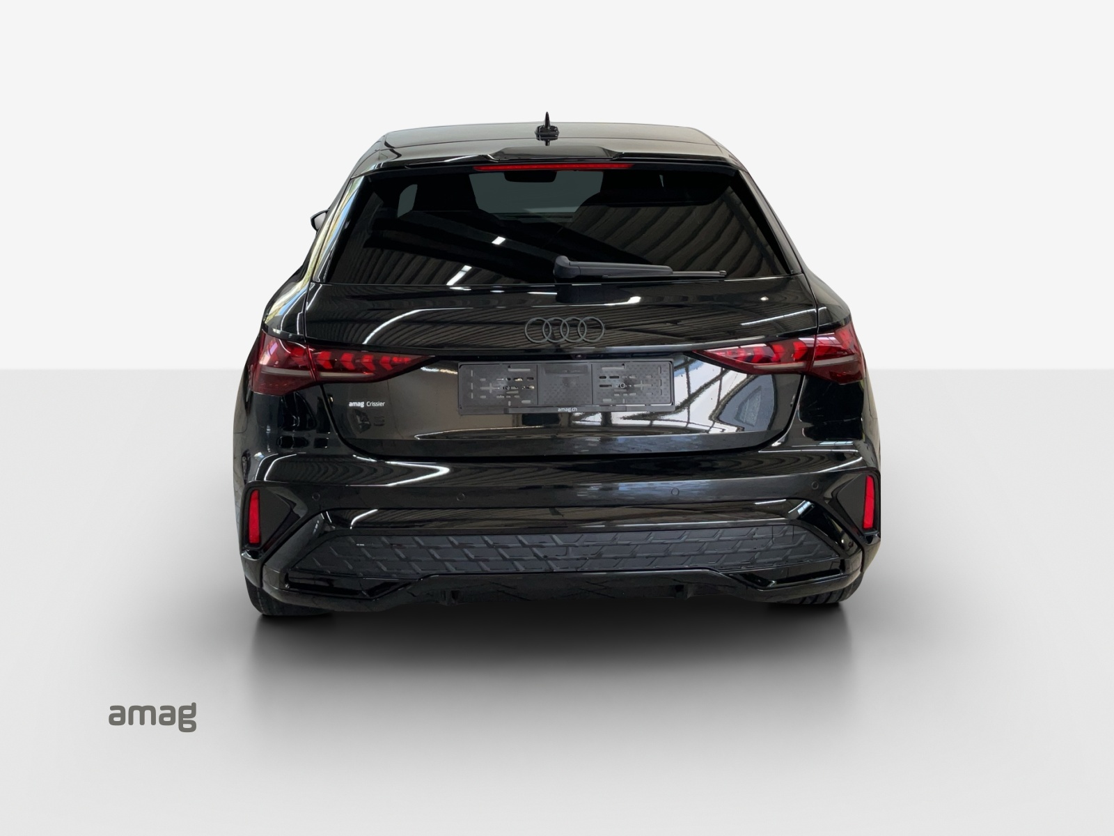 AUDI A3 Sportback TFSI e 200 kW S line Attraction S tronic-image-3