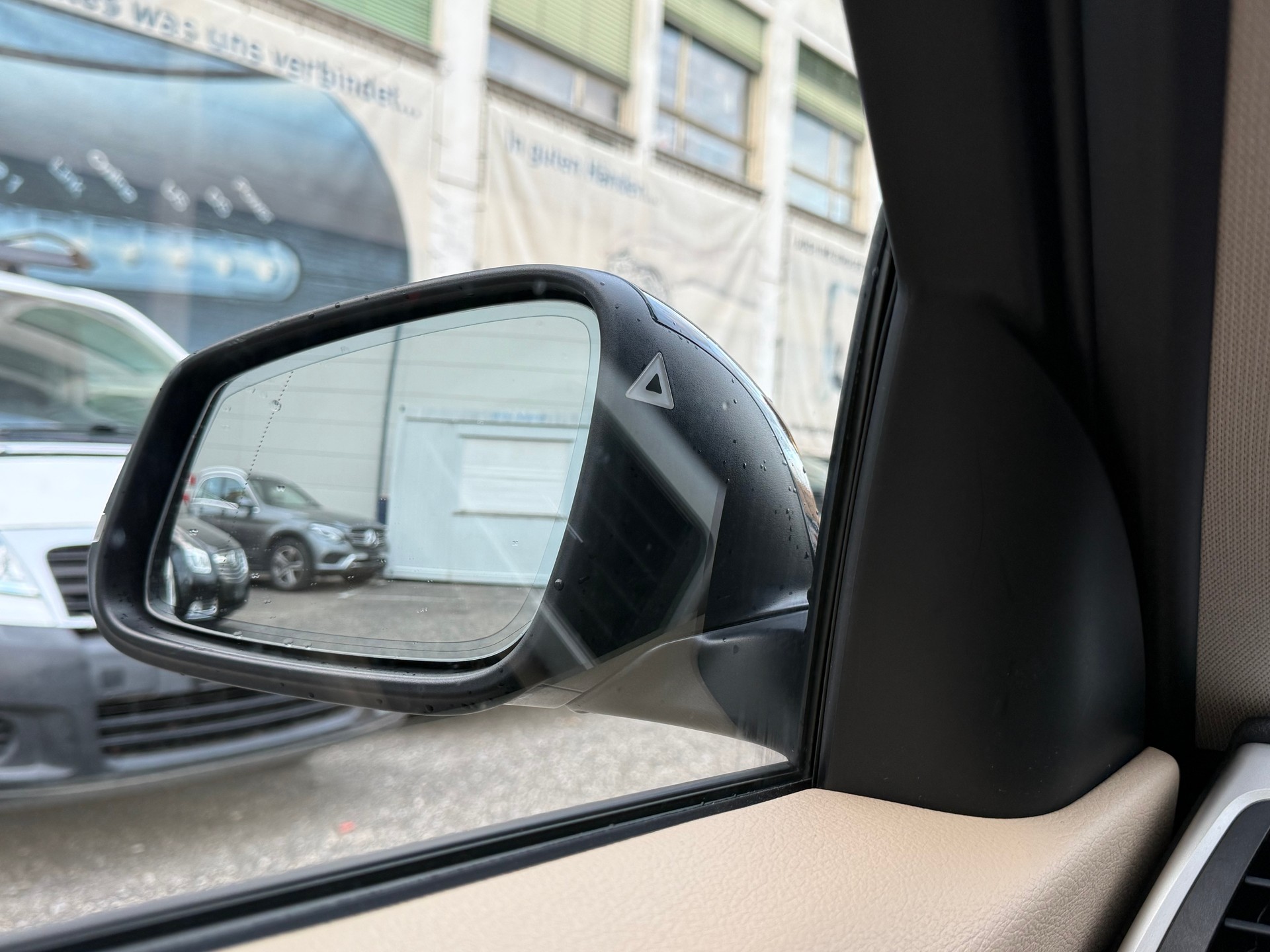BMW 320i xDrive Sport Line Steptronic-image-5