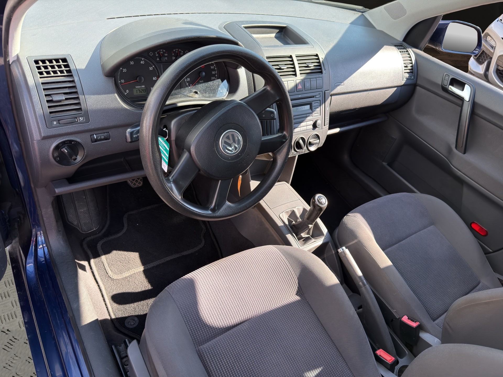 VW Polo 1.4 16V Comfortline-image-14
