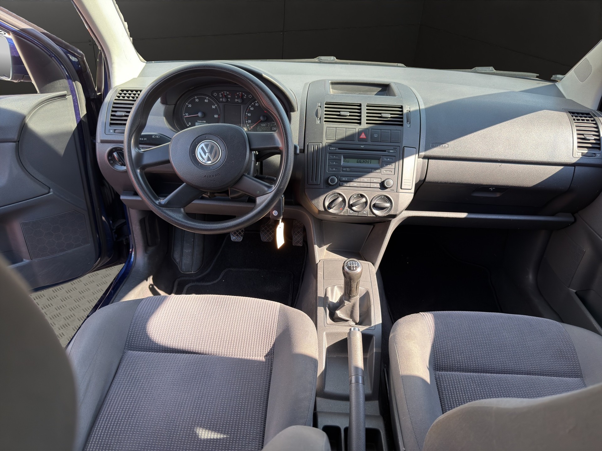 VW Polo 1.4 16V Comfortline-image-8