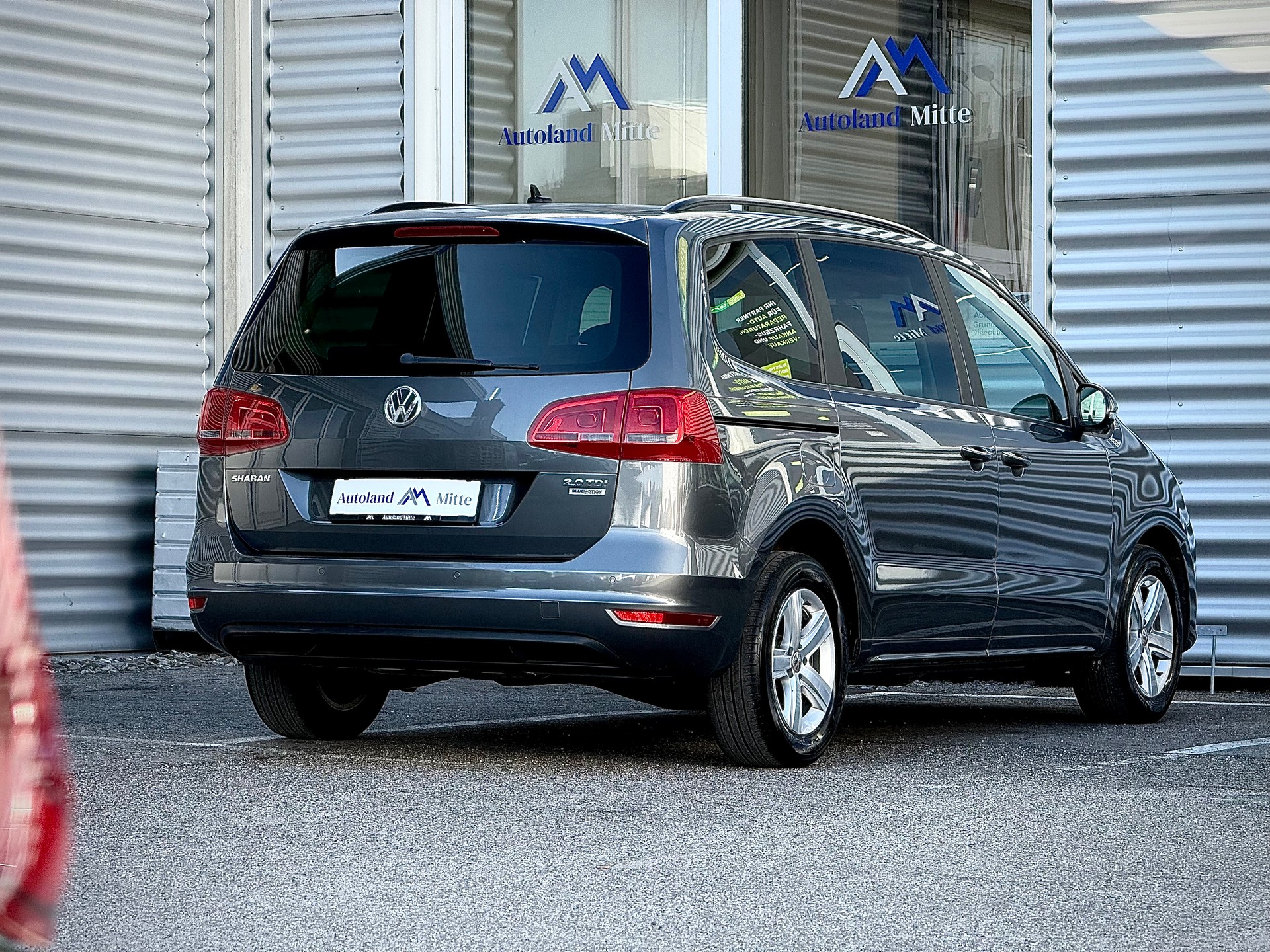 VW Sharan 2.0 TDI BlueMotion Technology Cup DSG-image-1