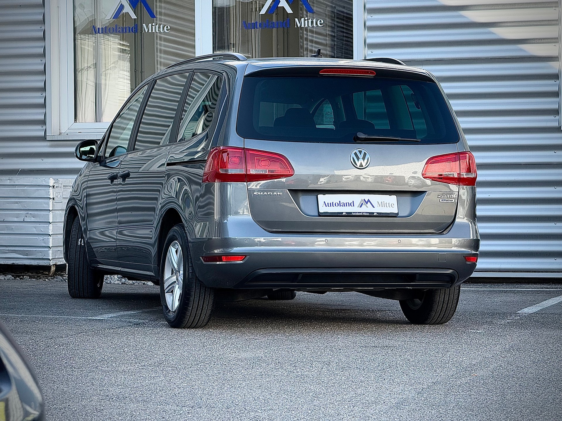 VW Sharan 2.0 TDI BlueMotion Technology Cup DSG-image-3