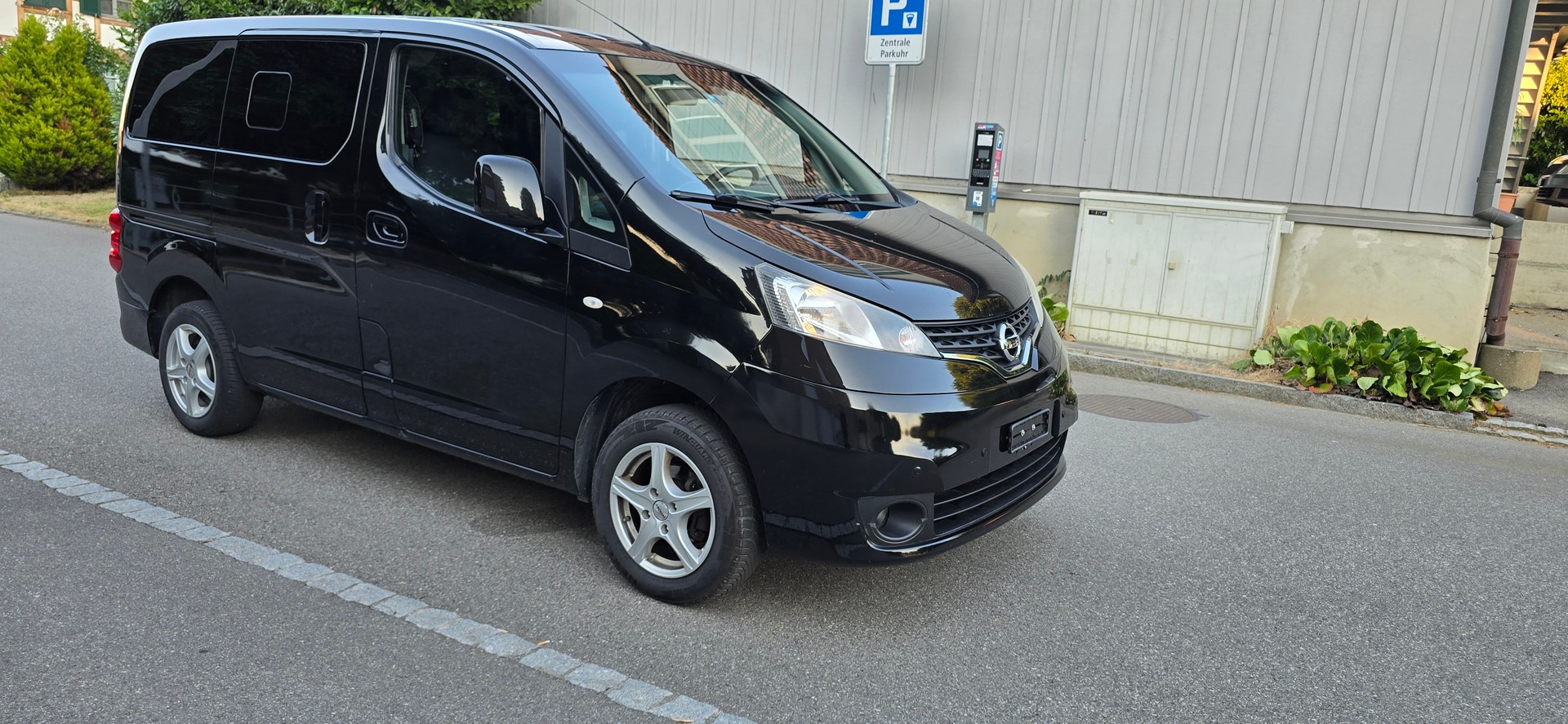 NISSAN NV200 1.5 dCi 110 Evalia Tekna-image-8