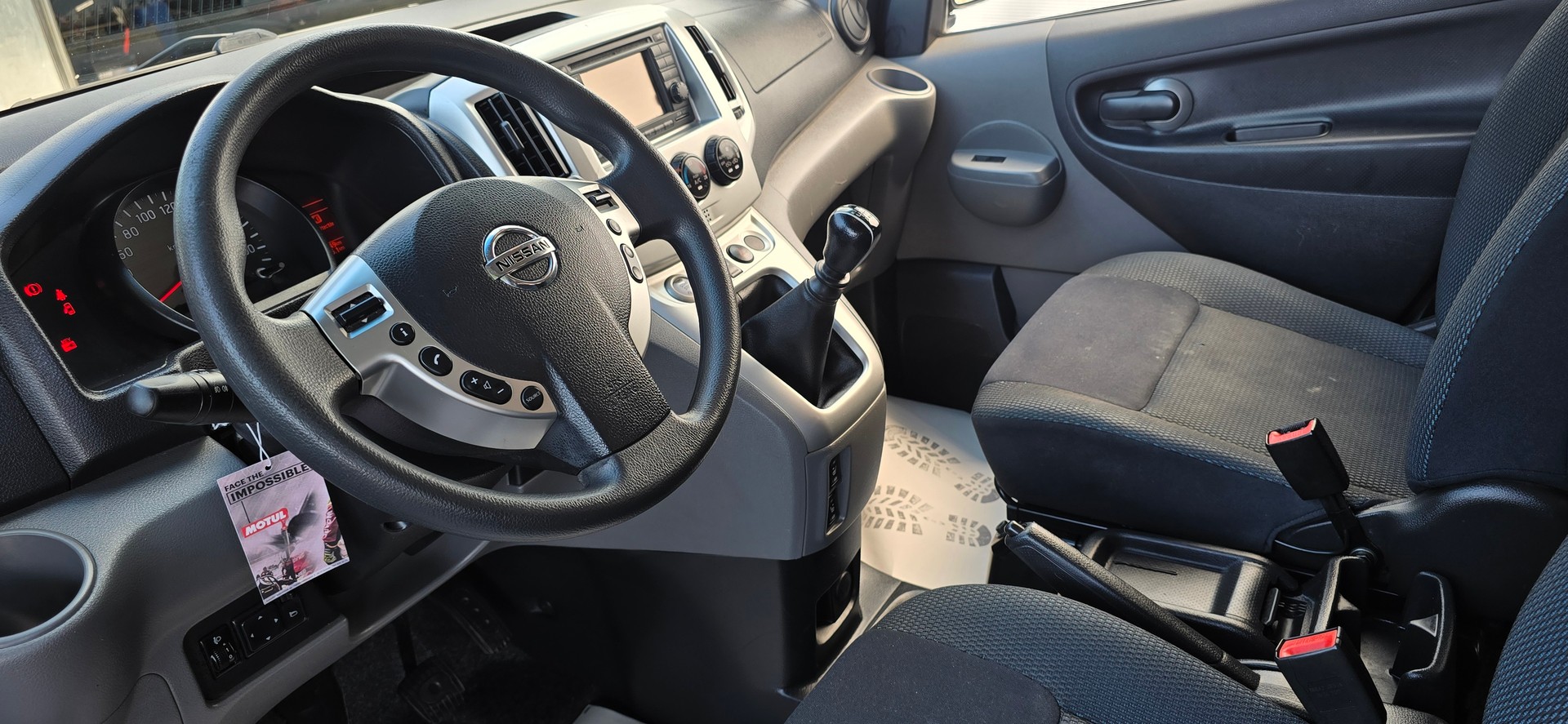 NISSAN NV200 1.5 dCi 110 Evalia Tekna-image-9