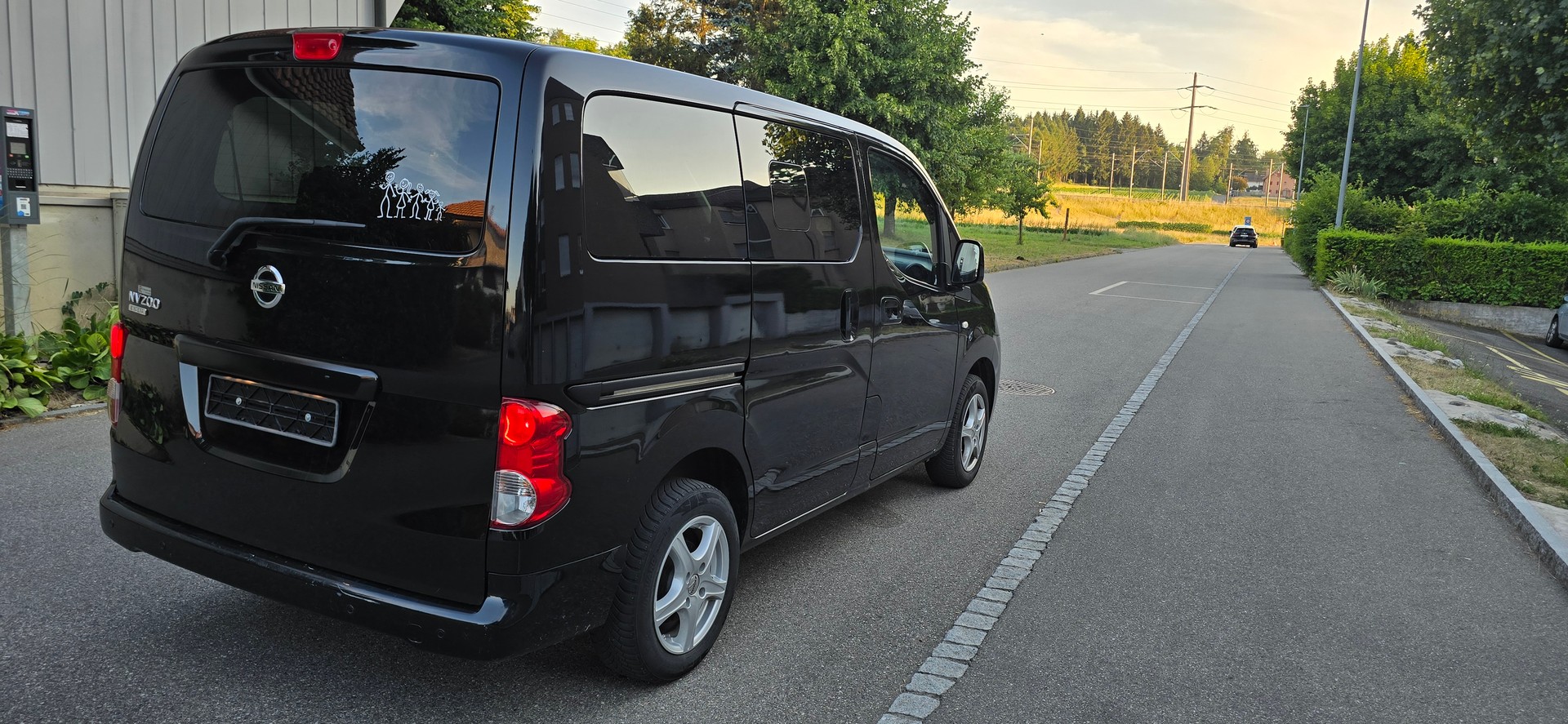 NISSAN NV200 1.5 dCi 110 Evalia Tekna-image-6
