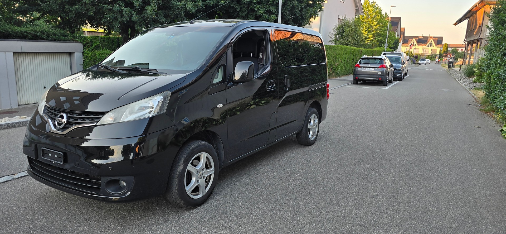 NISSAN NV200 1.5 dCi 110 Evalia Tekna-image-2