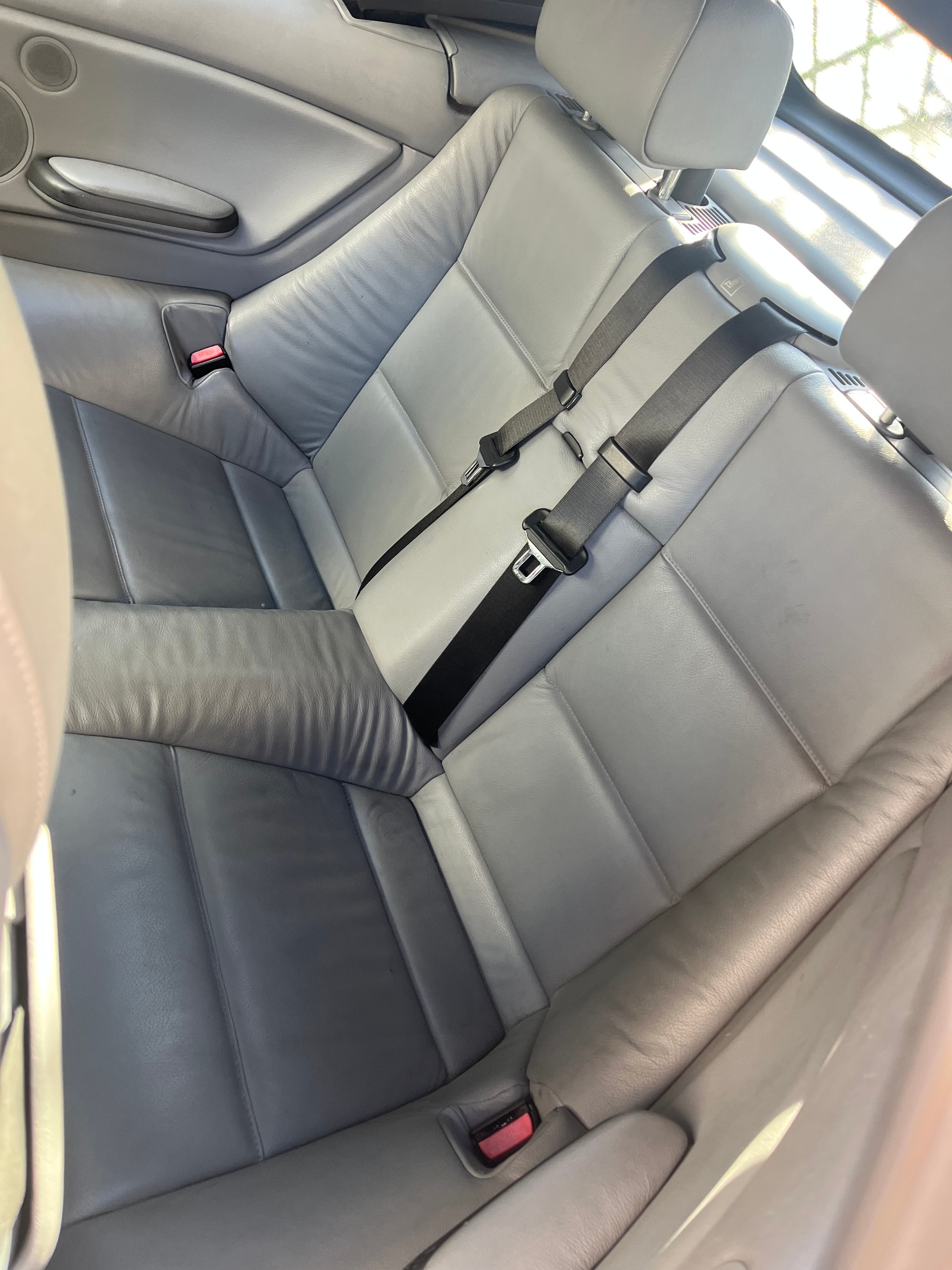 BMW 320Ci-image-4