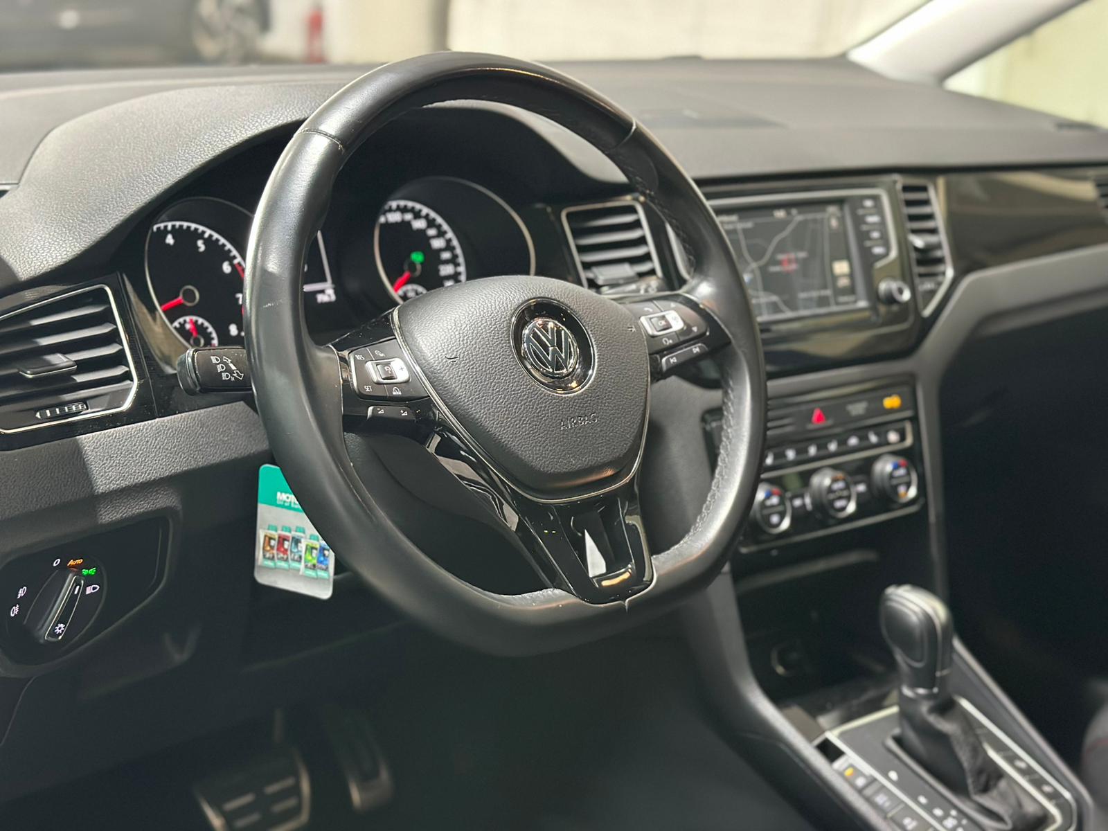VW Golf Sportsvan 1.4 TSI Sound DSG-image-11